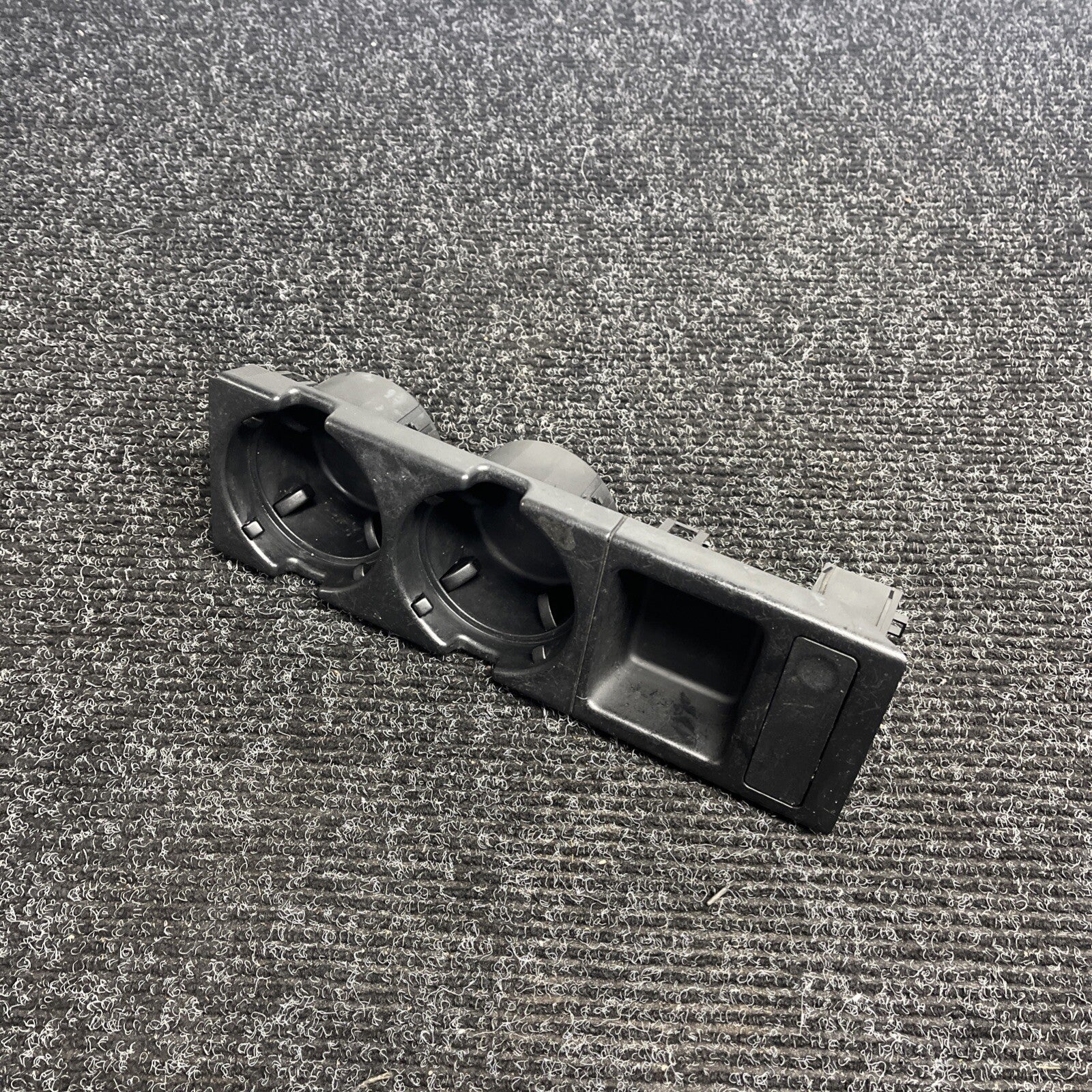☑️ BMW 3 SERIES E46 330 325 330ci CUP AND COIN HOLDER CENTRE/CENTER CONSOLE