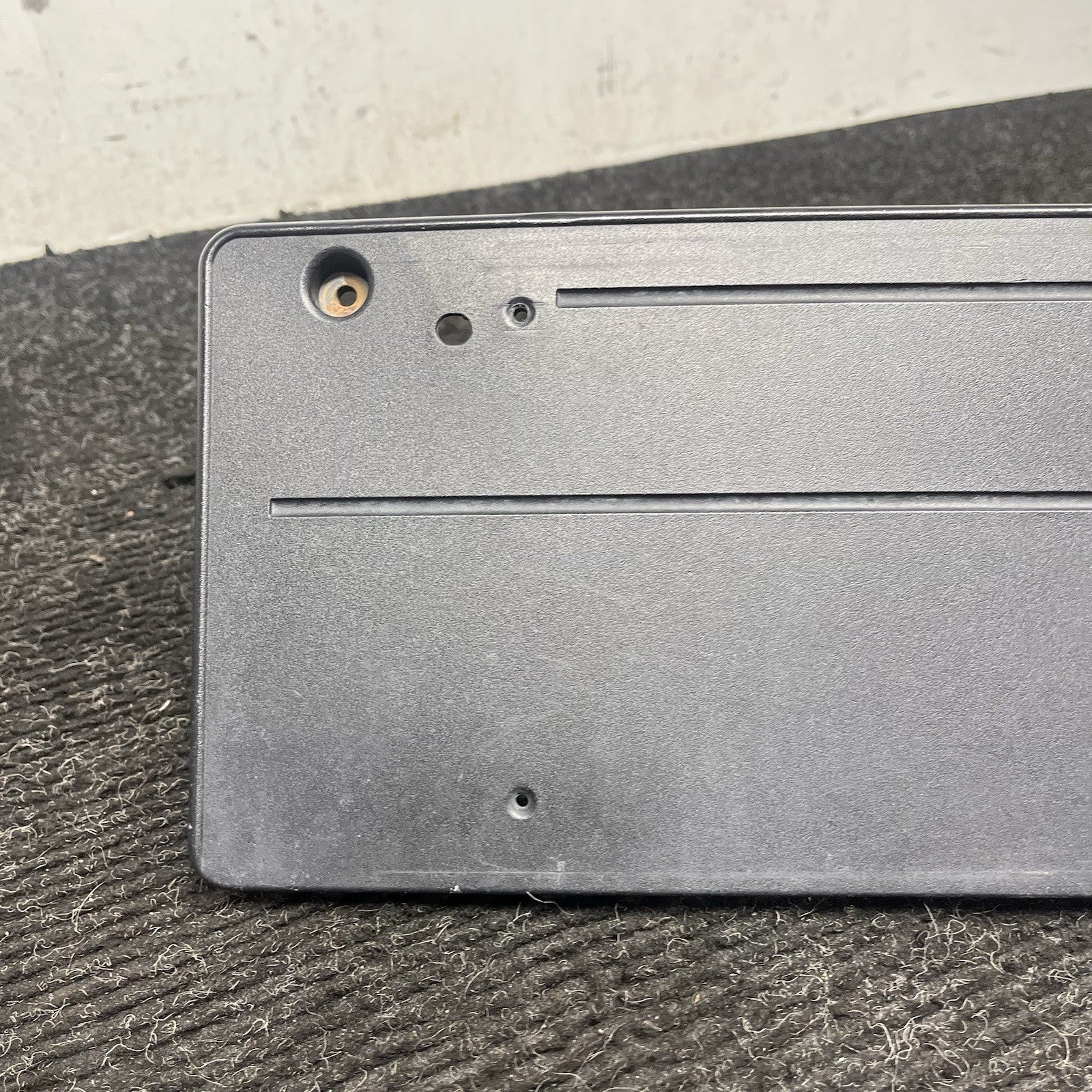 ☑️ 2009-2013 BMW X5 35DX E70 - Front License Plate Mount Bracket 7222741