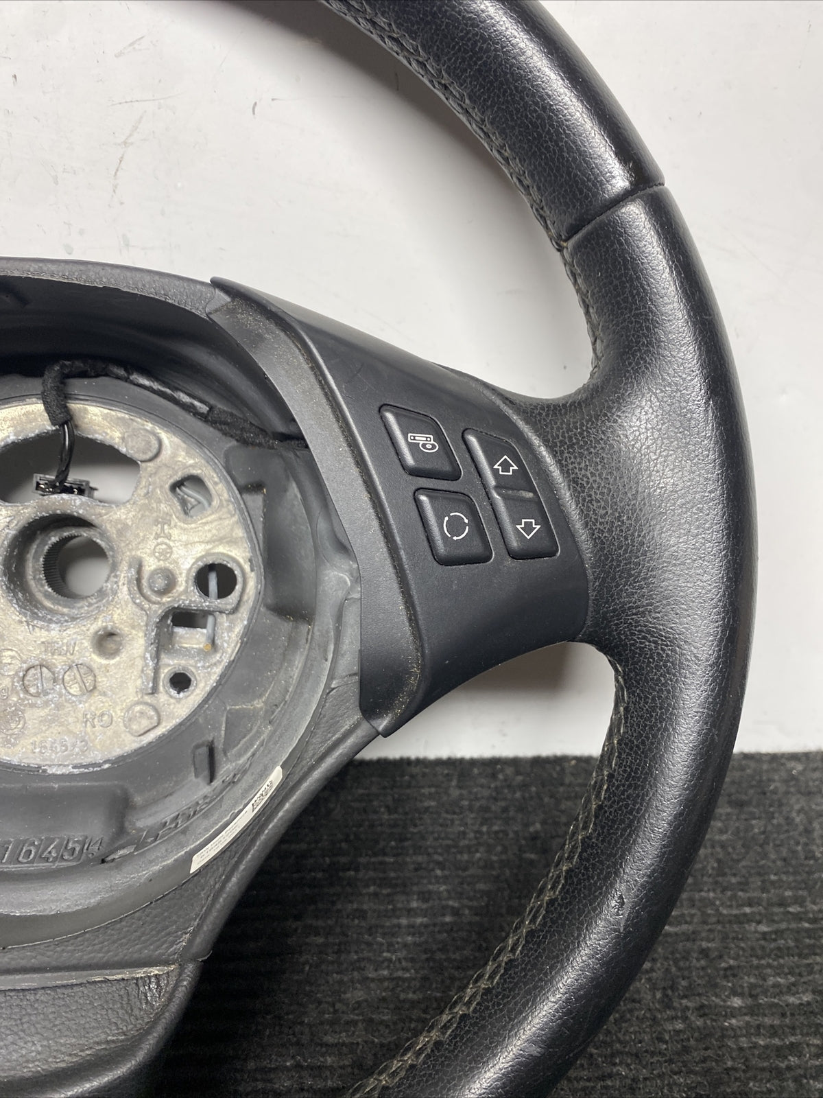 ☑️ 2011-2013 BMW 335d E90 Steering Wheel OEM