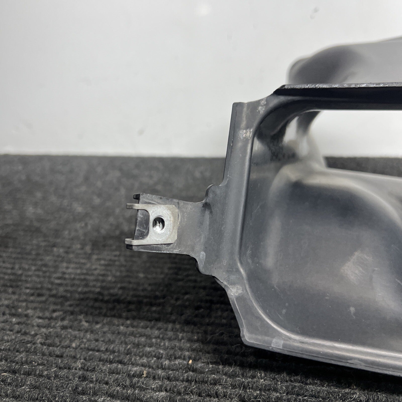☑️ BMW 3 CONVERTIBLE E93 FRONT LEFT SIDE AIR DUCT 51748047407 OEM