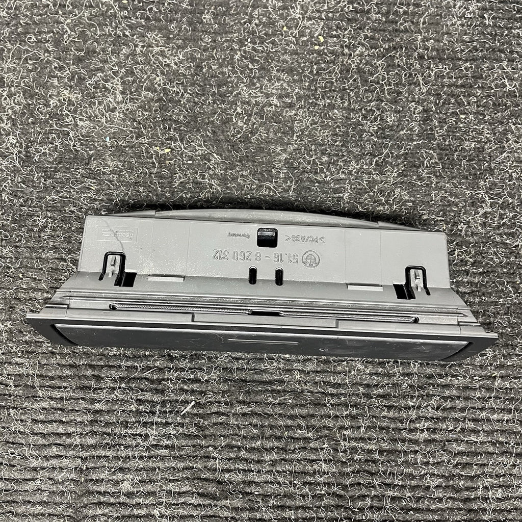 ☑️OEM FRONT CENTER CONSOLE GLASSES TRAY STORAGE 01-06 BMW E46 3SERIES M3 8260312