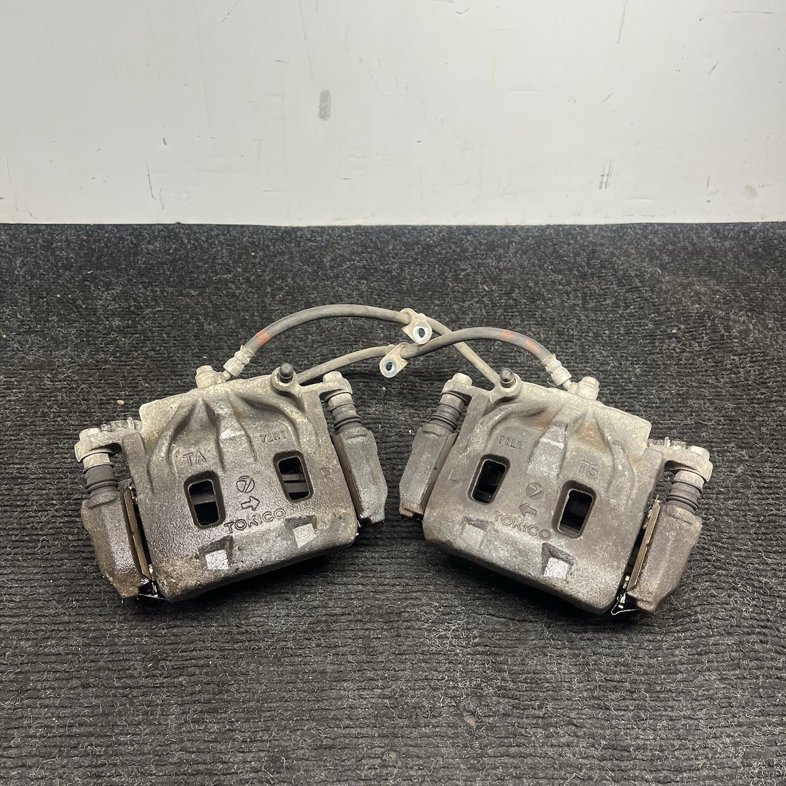 ☑️ 2015-2021 Subaru WRX OEM 2 Piston Front Brake Calipers 26292AG040 26292AG050