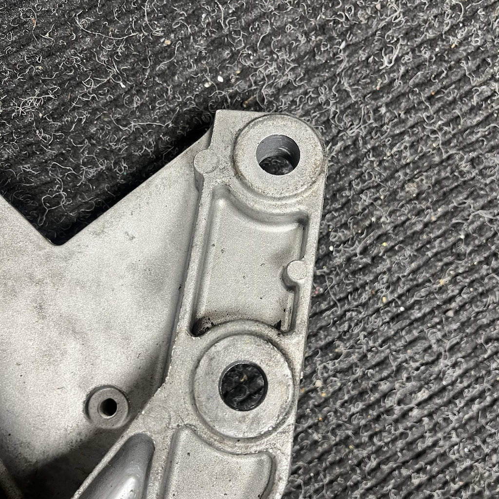 ☑️ BMW E90 E91 E92 Engine Mount Bracket Left N54 6760317 Motor Mount Bracket