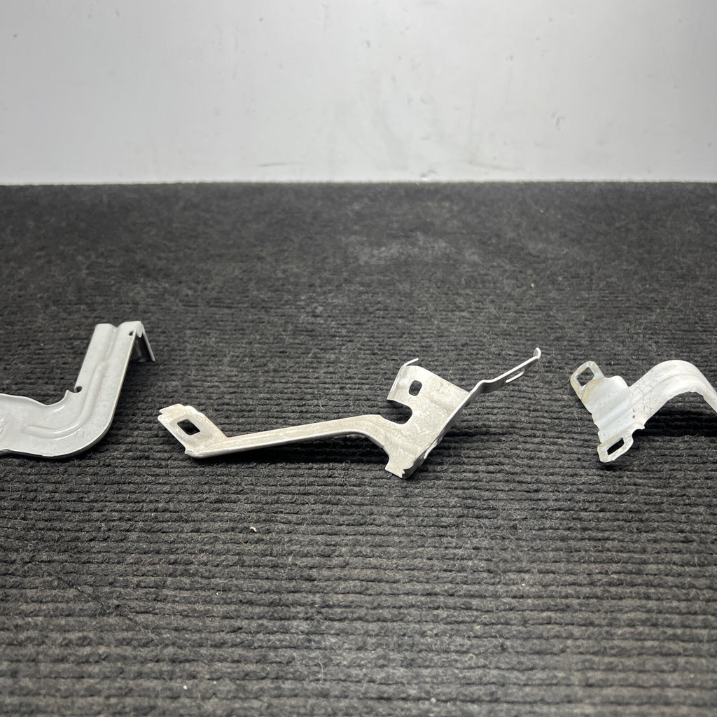 ☑️ 14-20 OEM BMW F22 F23 230 M235 Front Left Fender Wing Holder Brackets SET (3)