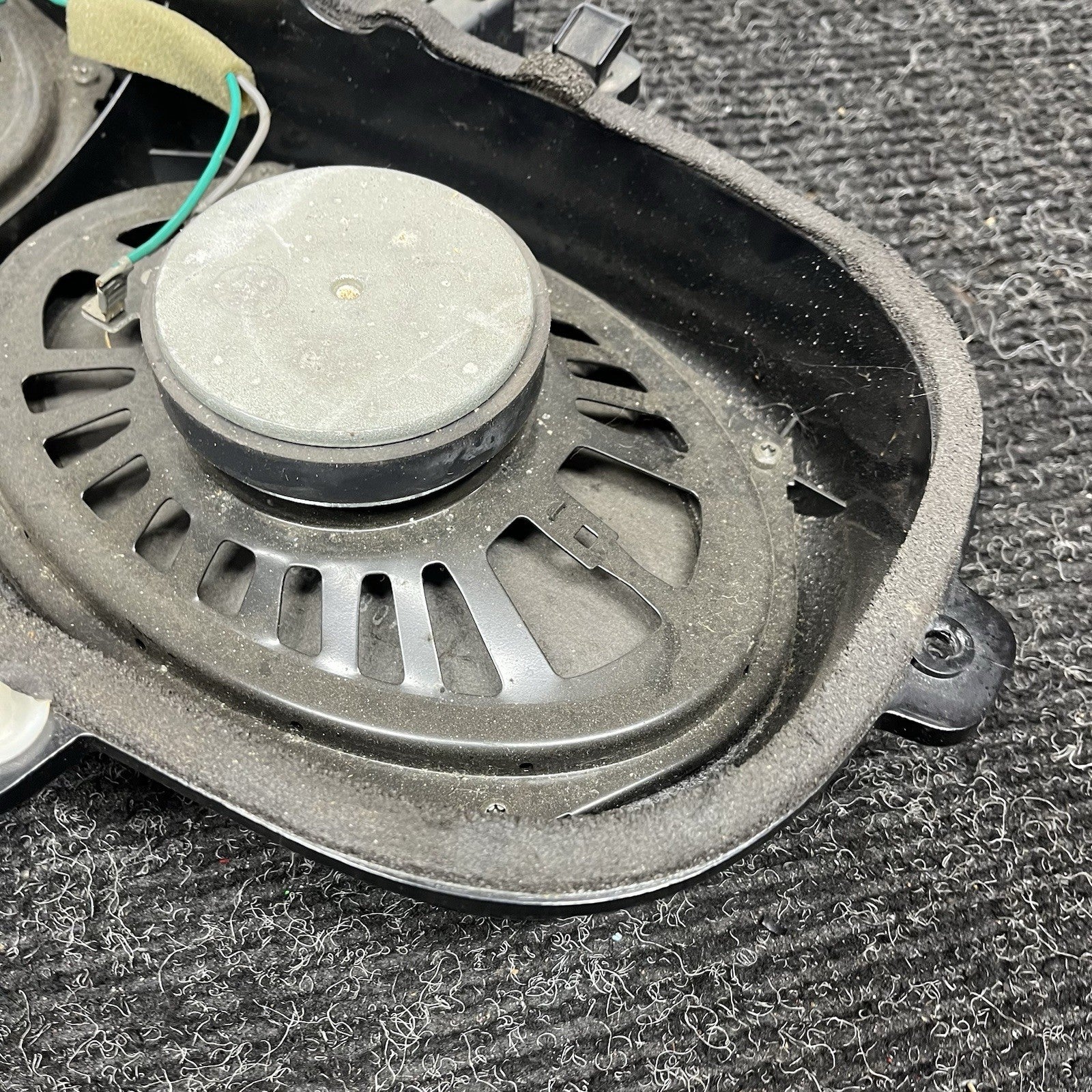 ☑️00-06 BMW M3 330 328 325 Rear Deck Subwoofer Speaker Harman Kardon 8374826 OEM
