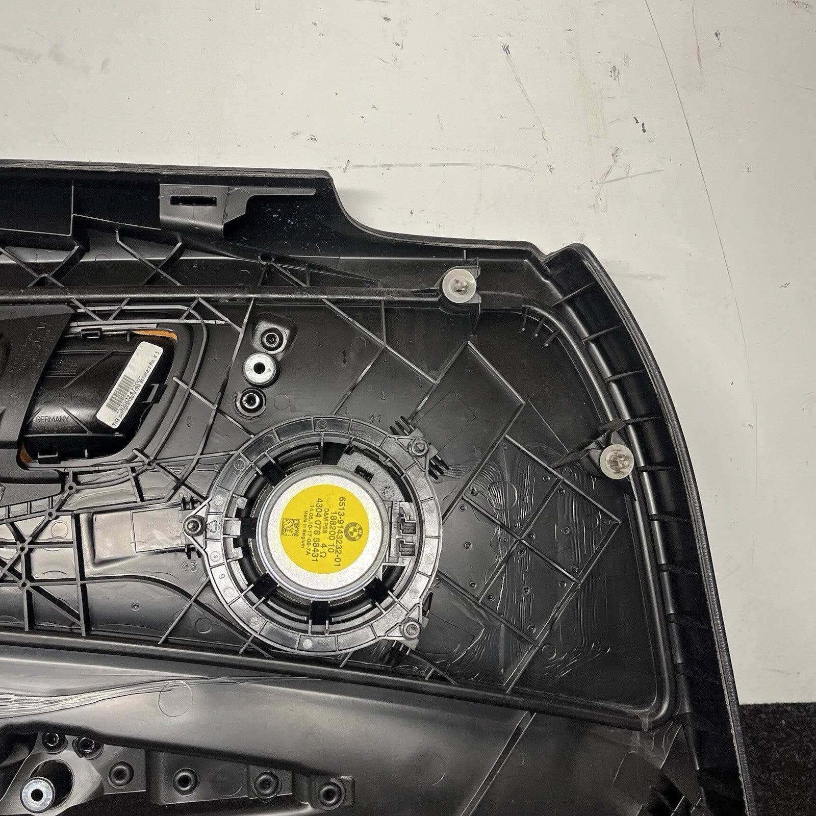 ☑️ 08-13 BMW E88 E82 135i 128i Front Passenger Door Card Panel Vinyl Black