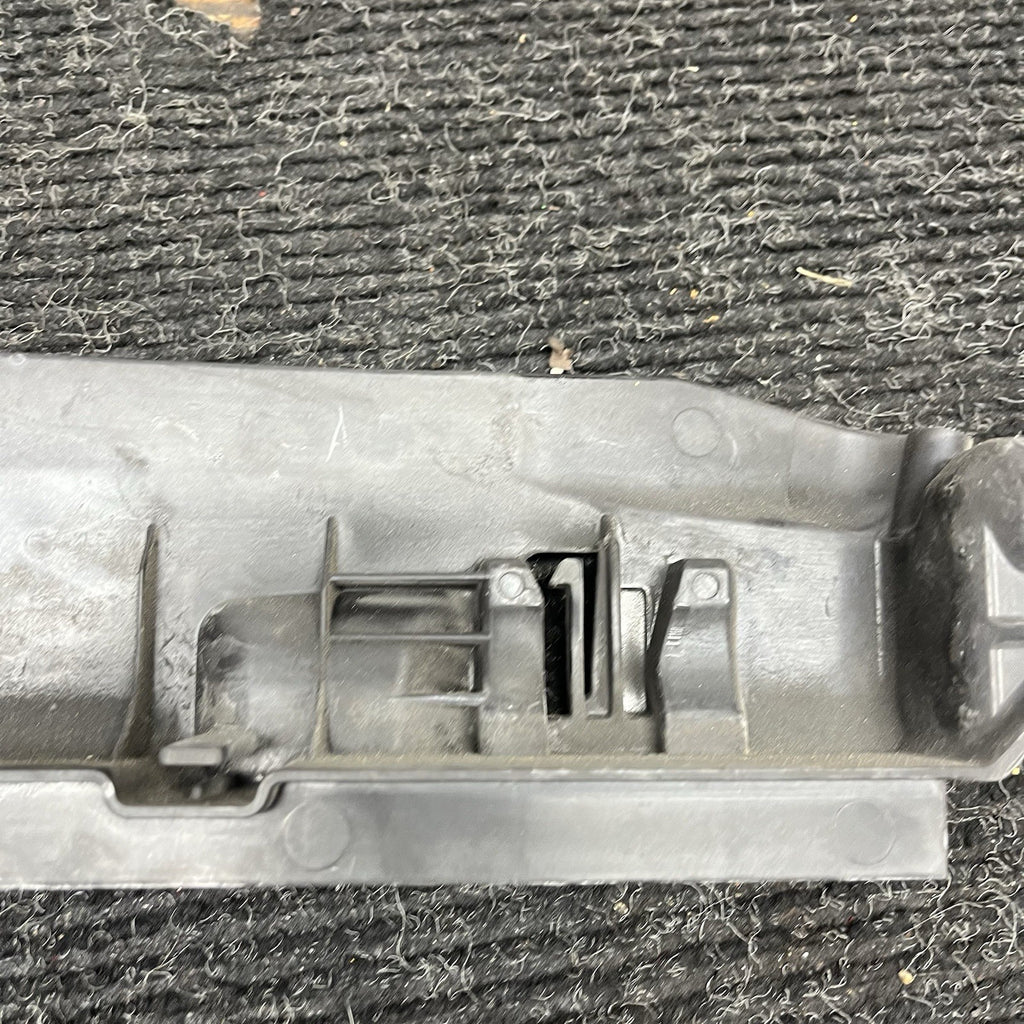 ☑️ BMW E90 Radiator Mount Carrier Left 7524912 OEM 06-11 325 328 330 335 M3