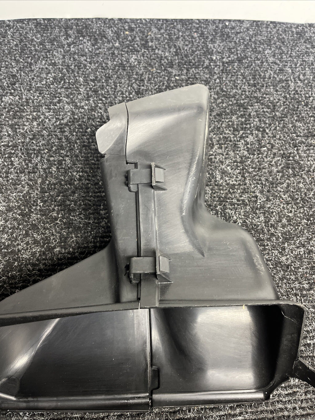 ☑️ 07-13 BMW E92 E93 335i 335xi Coupe Convertible Air Duct Front Right 8045348