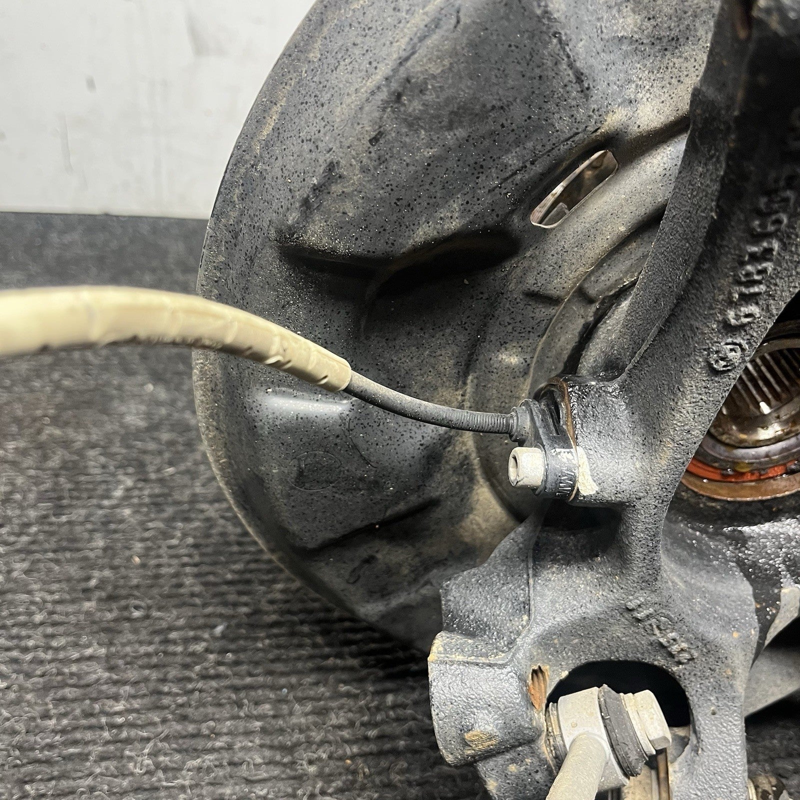 ☑️ 09-11 BMW 328i 335i Sedan Left Rear Spindle Knuckle Hub 33326783667 OEM