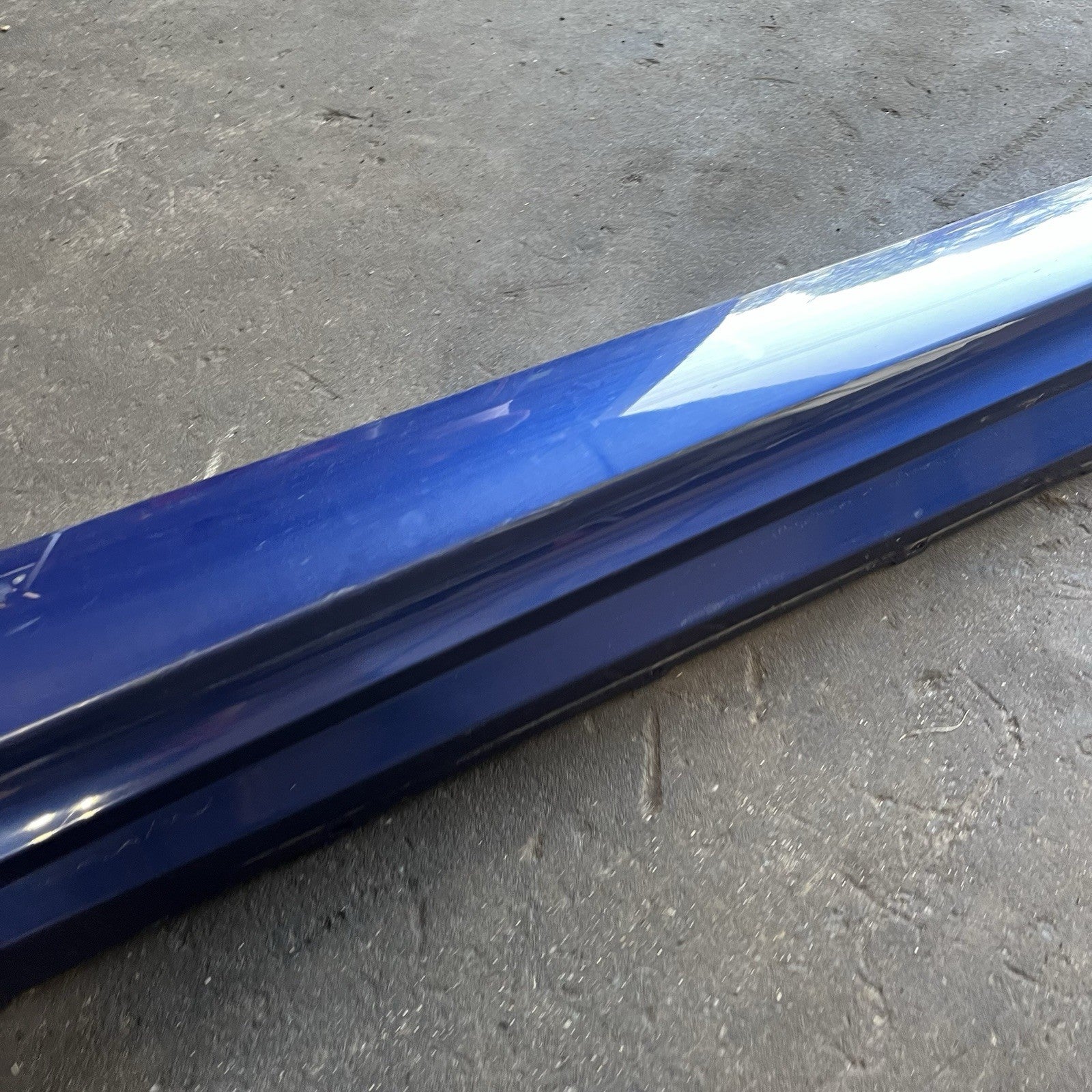 ☑️ 07-13 OEM BMW E92 E93 328 335 Left Driver Side Skirt Rocker Panel Lemans Blue