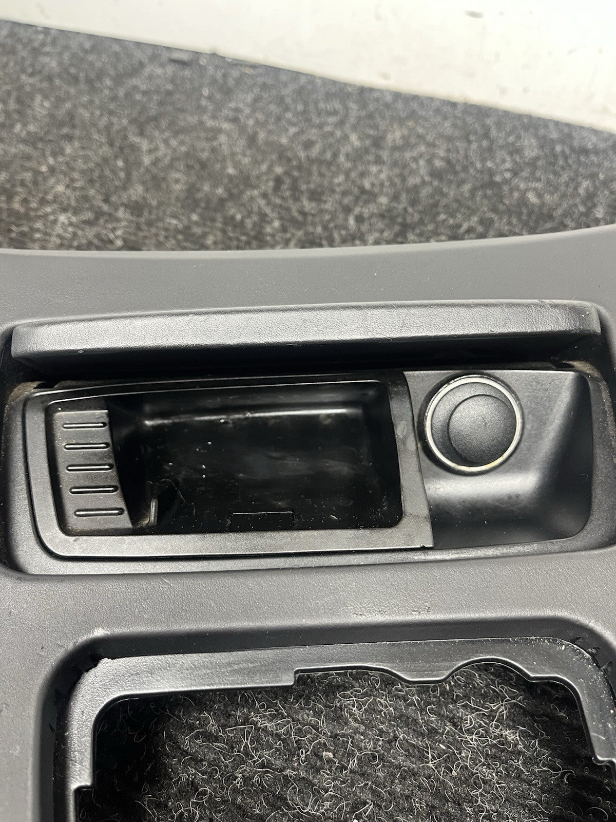 ☑️ 2009-2013 BMW E90 E92 M3 MANUAL CCC Leather Center Console Trim OEM 7903962