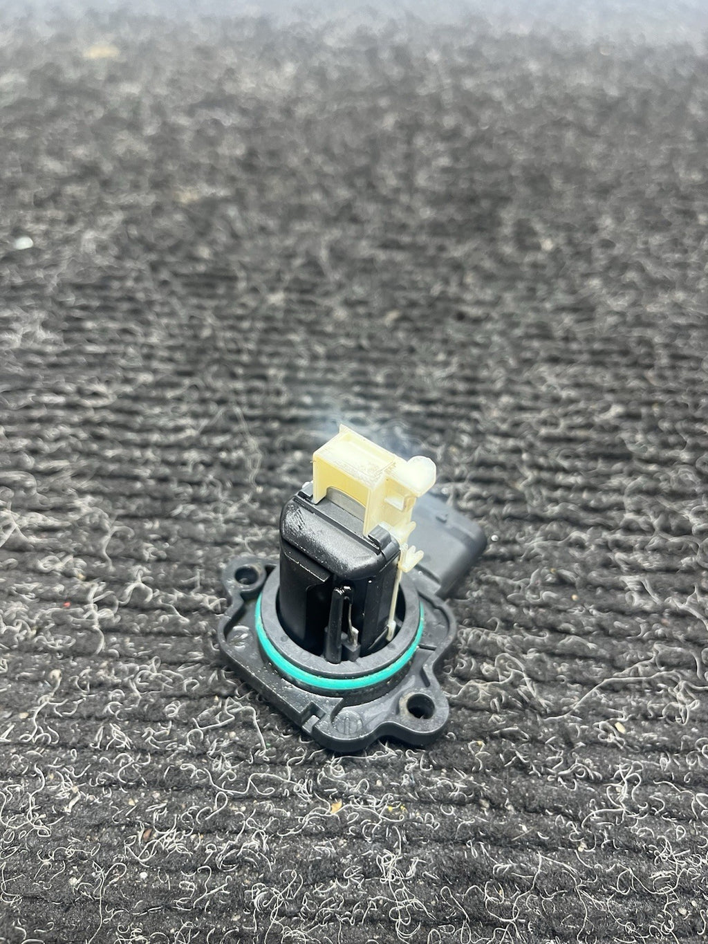 ☑️BMW E88 E90 E92 F10 E70 135 335 640 X5/6 N55 Hot-Film Air Mass Flow Sensor OEM