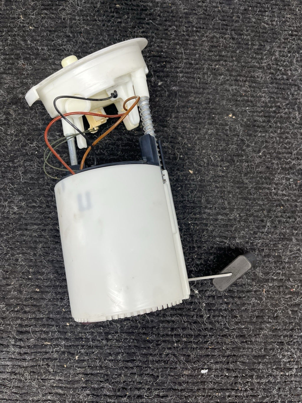 ☑️ 06-13 BMW E90 E84 E82 E88 E92 128i 135i 335i X1 Right Fuel Pump Assembly OEM