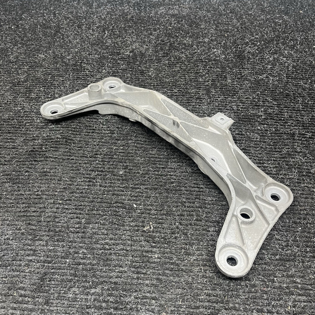 ☑️ 06-13 BMW E92 335i Automatic Transmission Mount Bracket Support OEM