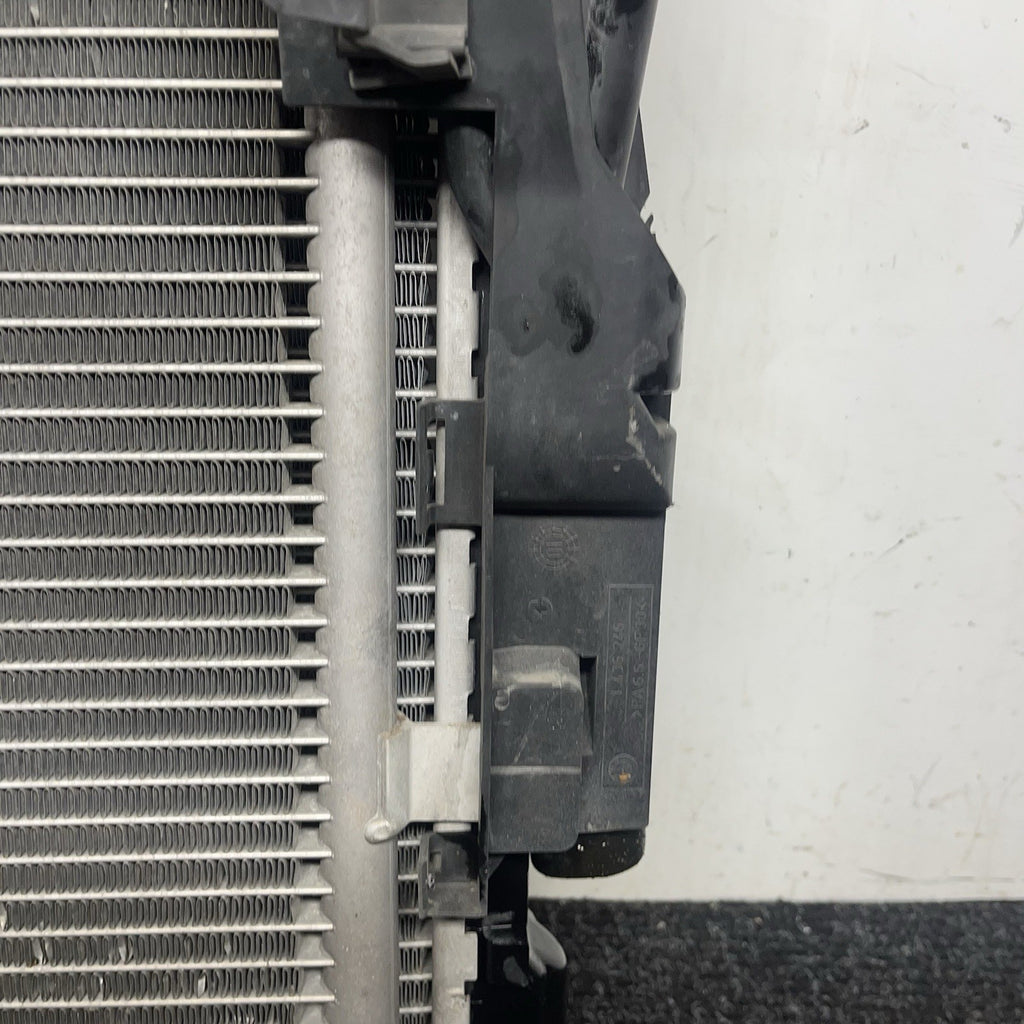 ☑️ BMW 330i 325i 323i E46 Engine Cooling Radiator 3.0L 6 Cylinder Fits 2001-2006