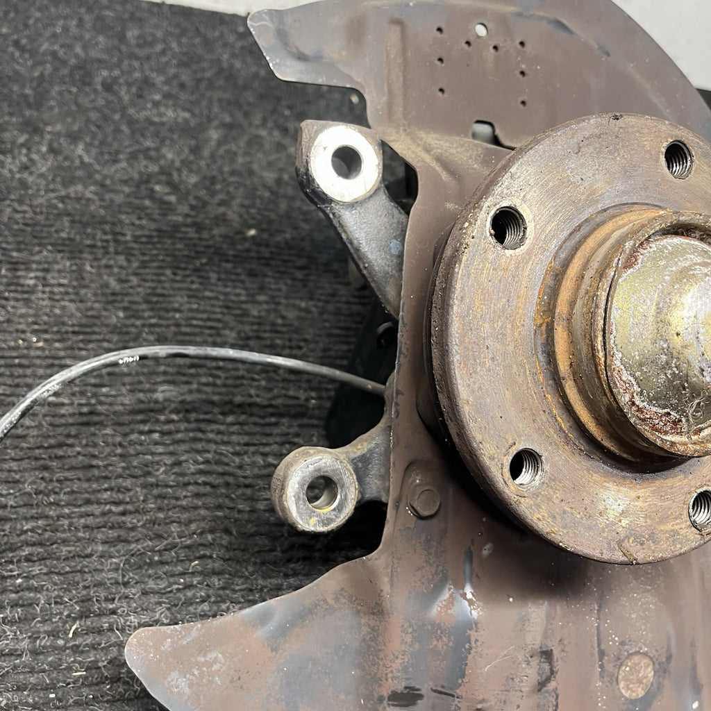 ☑️03-06 OEM BMW E46 330i 330Ci RWD Front Right Spindle Hub Carrier Knuckle