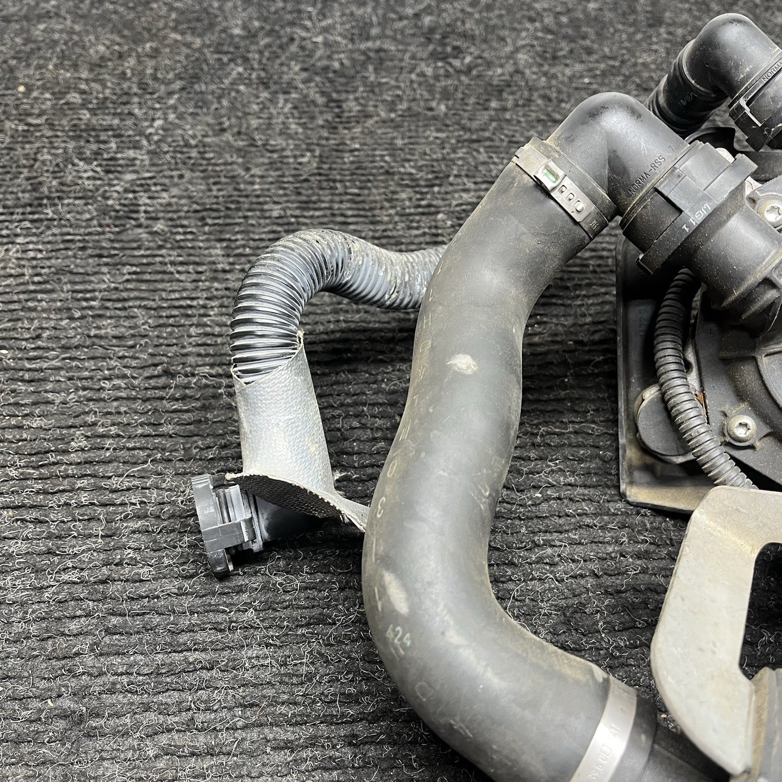 ☑️ OEM BMW E82 E88 E90 E91 E92 E93 128 328 N51 N52 Smog Air Injection Pump