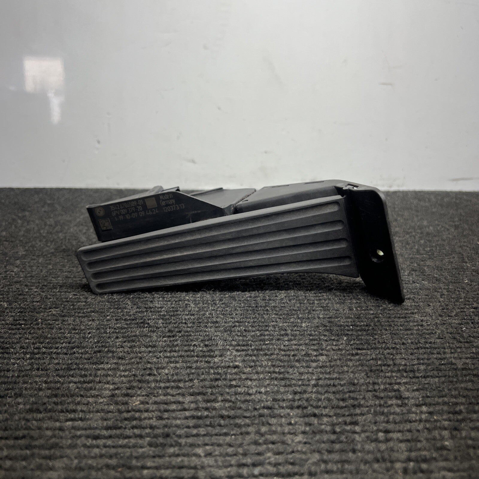 ☑️ Bmw E82 F88 128i 135i Gas Throttle Floor Pedal Lever Module Oem