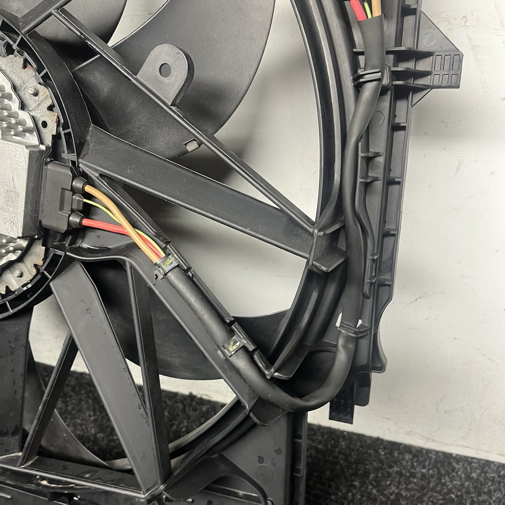 ☑️ 2011-2014 BMW F25 X3 XDRIVE35I N55 ENGINE RADIATOR COOLING FAN ASSEMBLY OEM