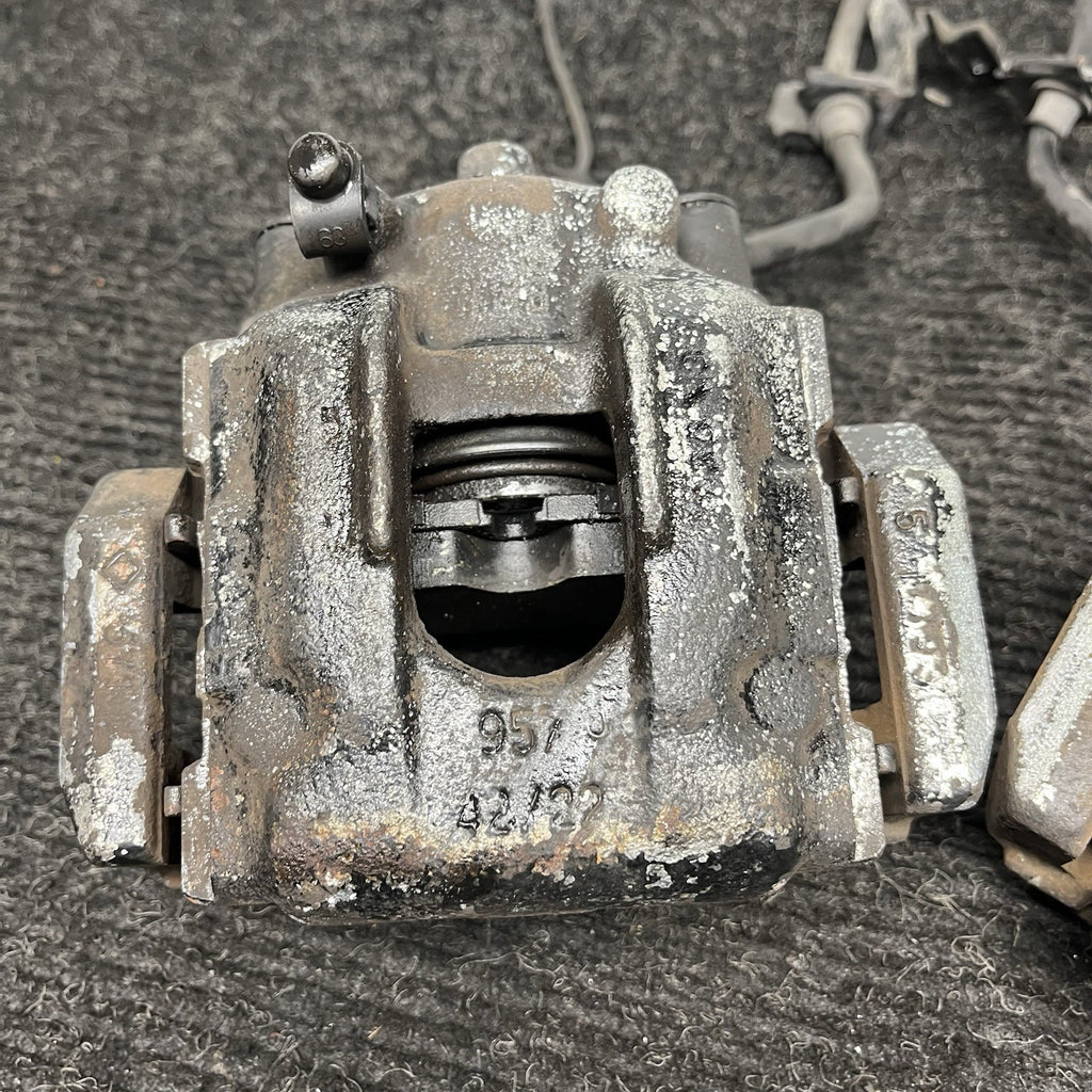 ☑️ 01-06 BMW E46 330i 330ci RWD SET OF 2 REAR LEFT & RIGHT BRAKE CALIPER OEM