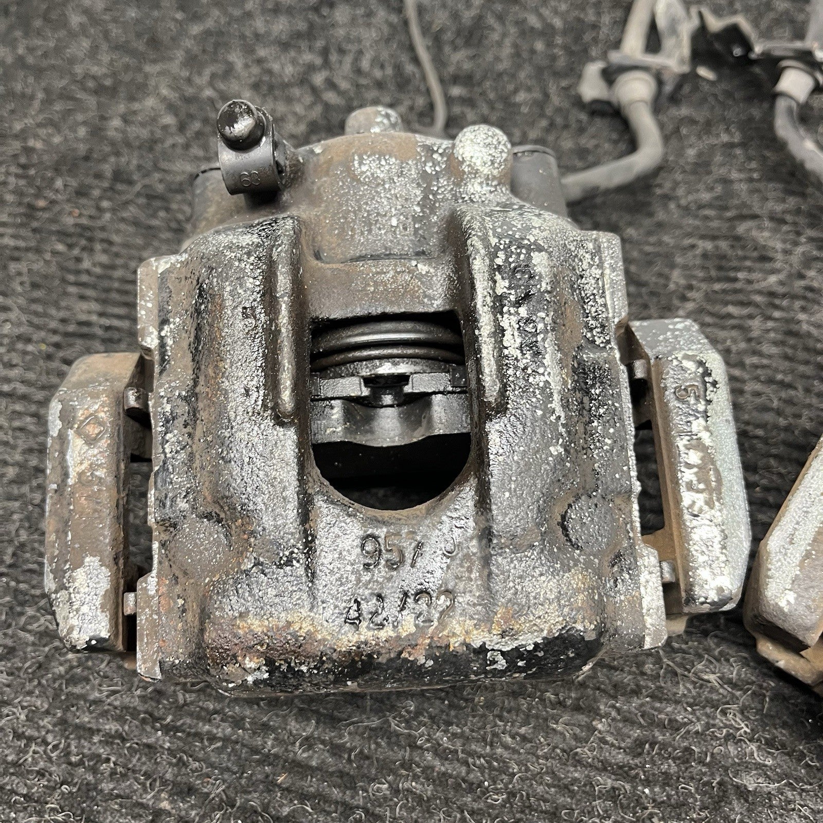 ☑️ 01-06 BMW E46 330i 330ci RWD SET OF 2 REAR LEFT & RIGHT BRAKE CALIPER OEM