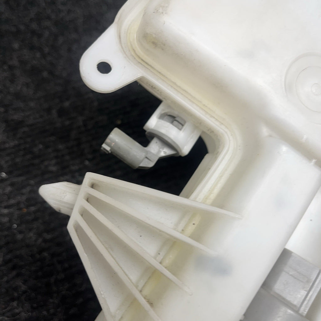 ☑️ 08-13 BMW E92 E93 M3 FRONT WINDSHIELD WASHER FLUID RESERVOIR TANK OEM