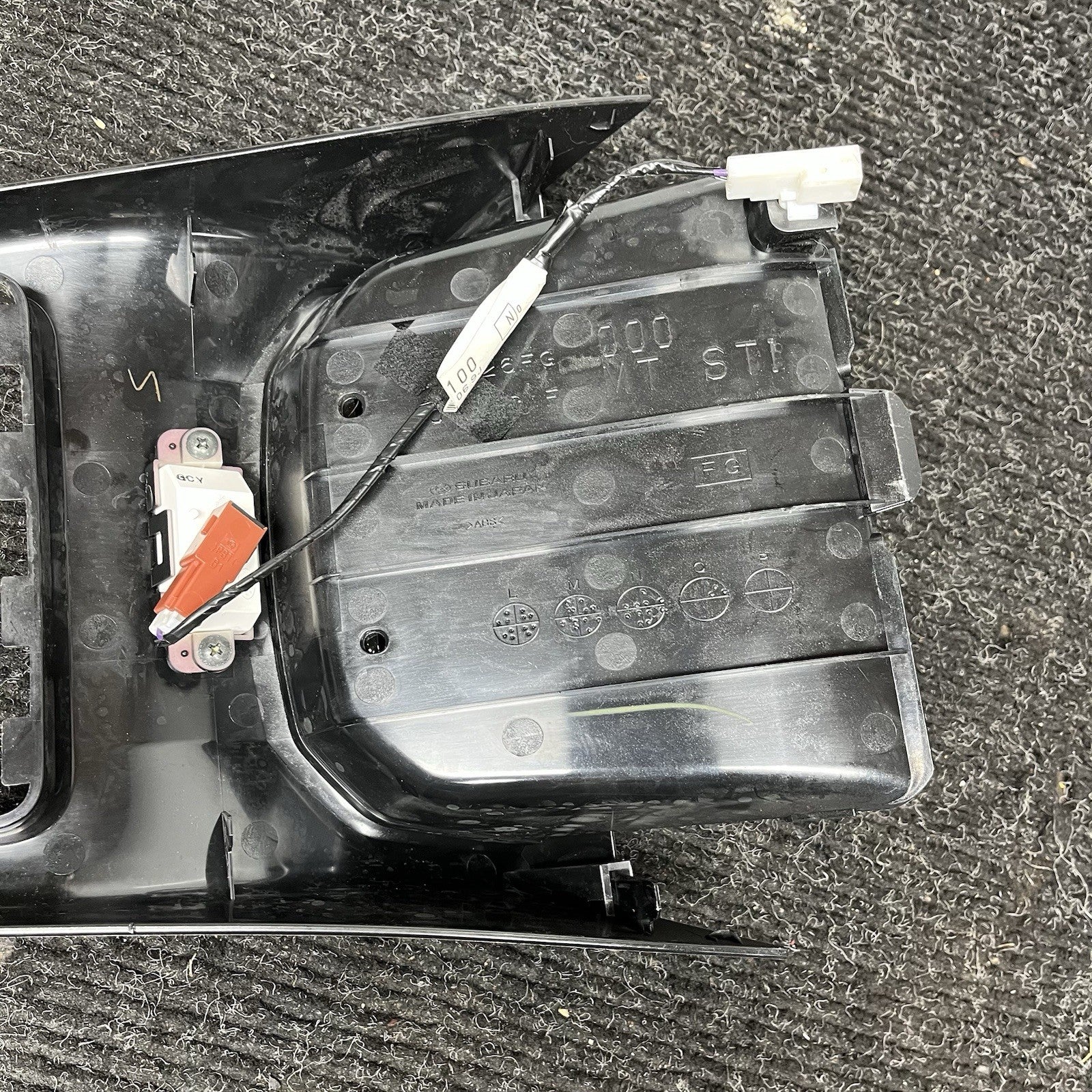 ☑️ 2008-2014 Subaru Impreza WRX STI Shifter Boot Trim Console Surround OEM 08-14