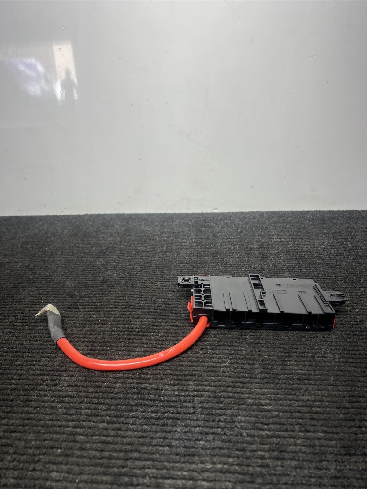 2012 - 2020 Bmw 3 Series 4 Series Positive Battery Power Fuse Box Oem