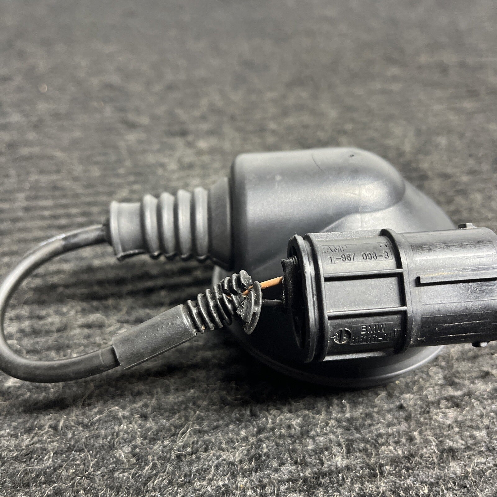 ☑️ 08-13 BMW E90 E92 E93 M3 OEM EDC Front Strut Adapter Lead Wire Plug