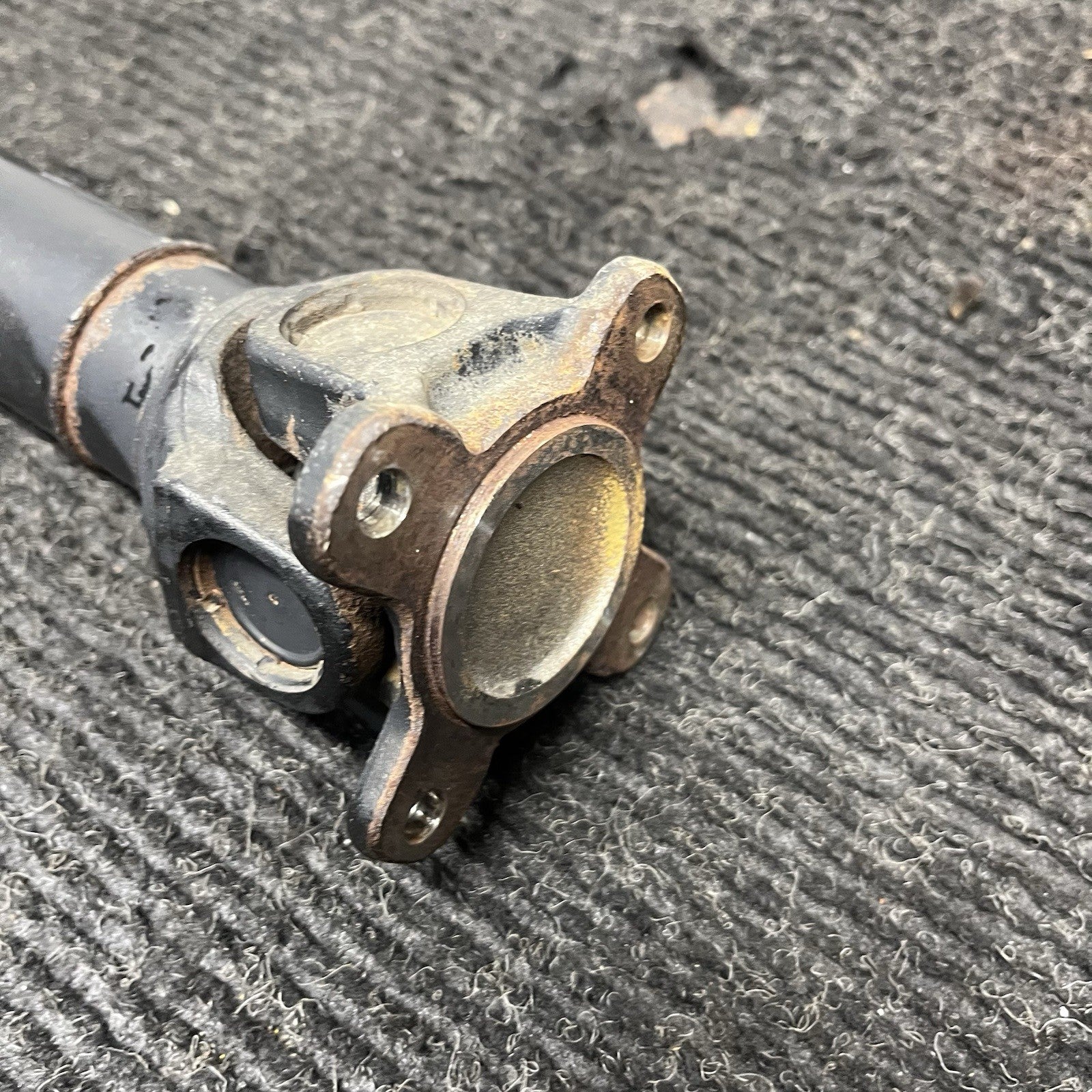 ☑️ 2007-2013 BMW 335xi 328xi E90 E92 AWD xDrive Front Drive Shaft 26208628042