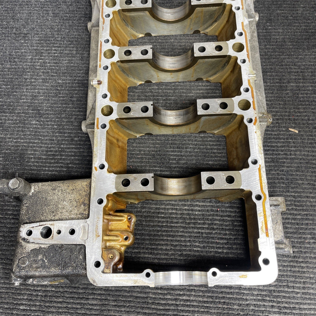☑️ 08-13 BMW E90 E92 E93 M3 LOWER BLOCK PLATE BOTTOM CRANK HOUSING S65 ENGINE