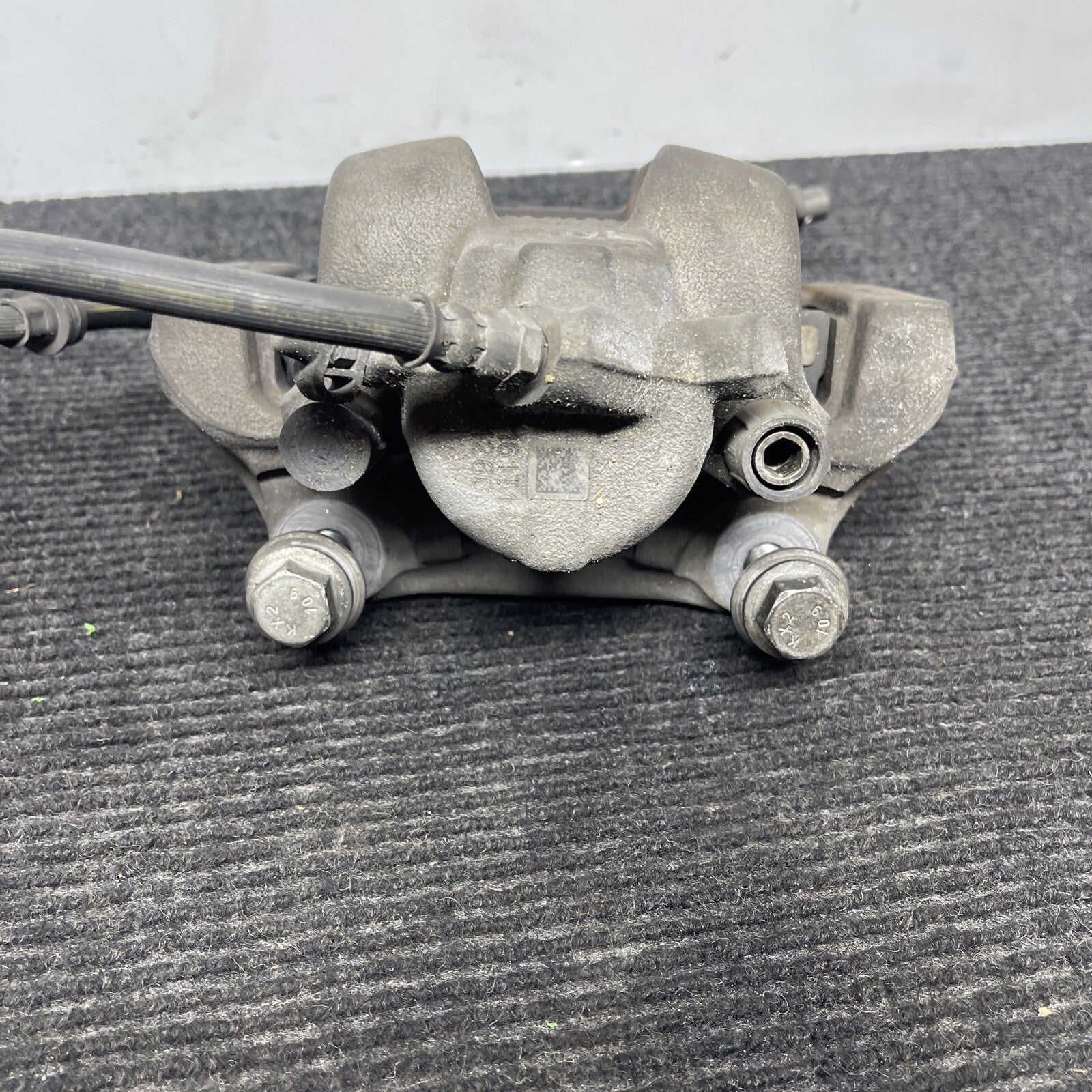 BMW F22 F30 F32 F36 FRONT RIGHT & LEFT SIDE BRAKE CALIPER SHOE CALIPERS OEM