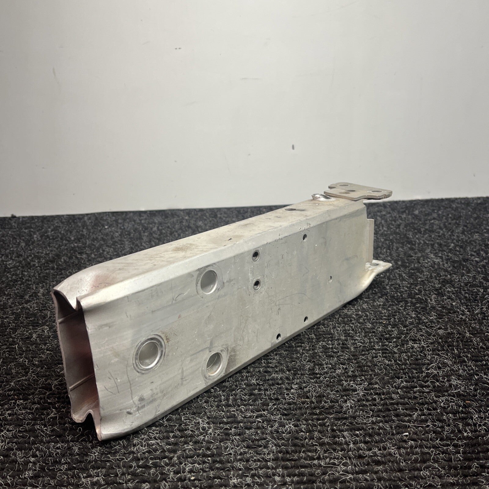 ☑️ 2012-2021 BMW 328i 430i M3  FRONT RIGHT SIDE BUMPER REINFORCEMENT BRACKET OEM