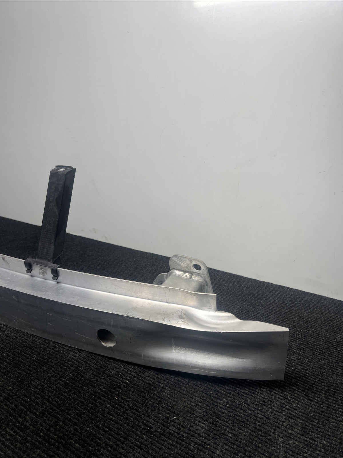 2016-2022 Chevy Chevrolet Camaro ZL1 OEM Rear Bumper Reinforcement Crash Bar