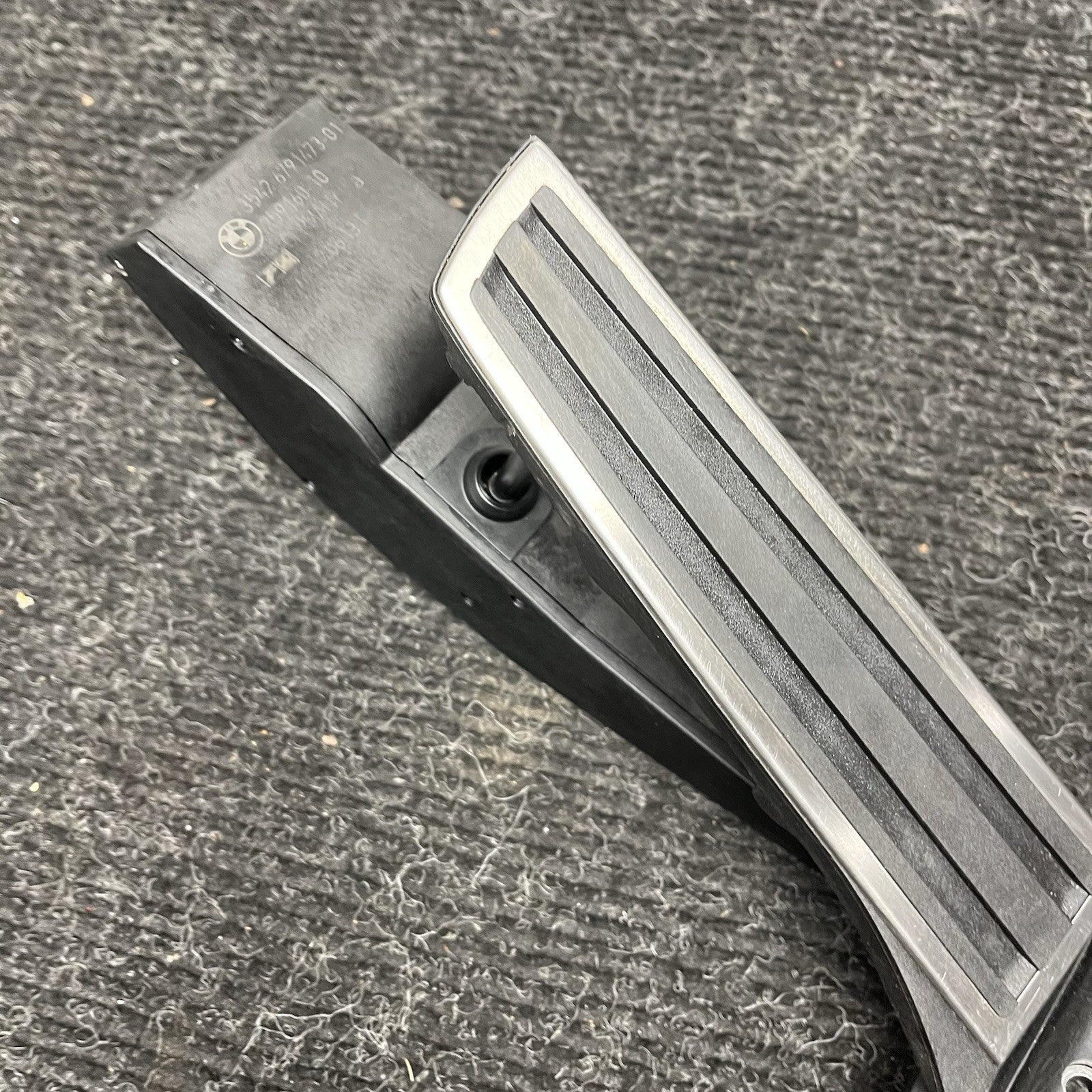 ☑️ OEM BMW E82 E88 E90 E92 E93 335is Accelerator Pedal Module Gas Pedal DCT