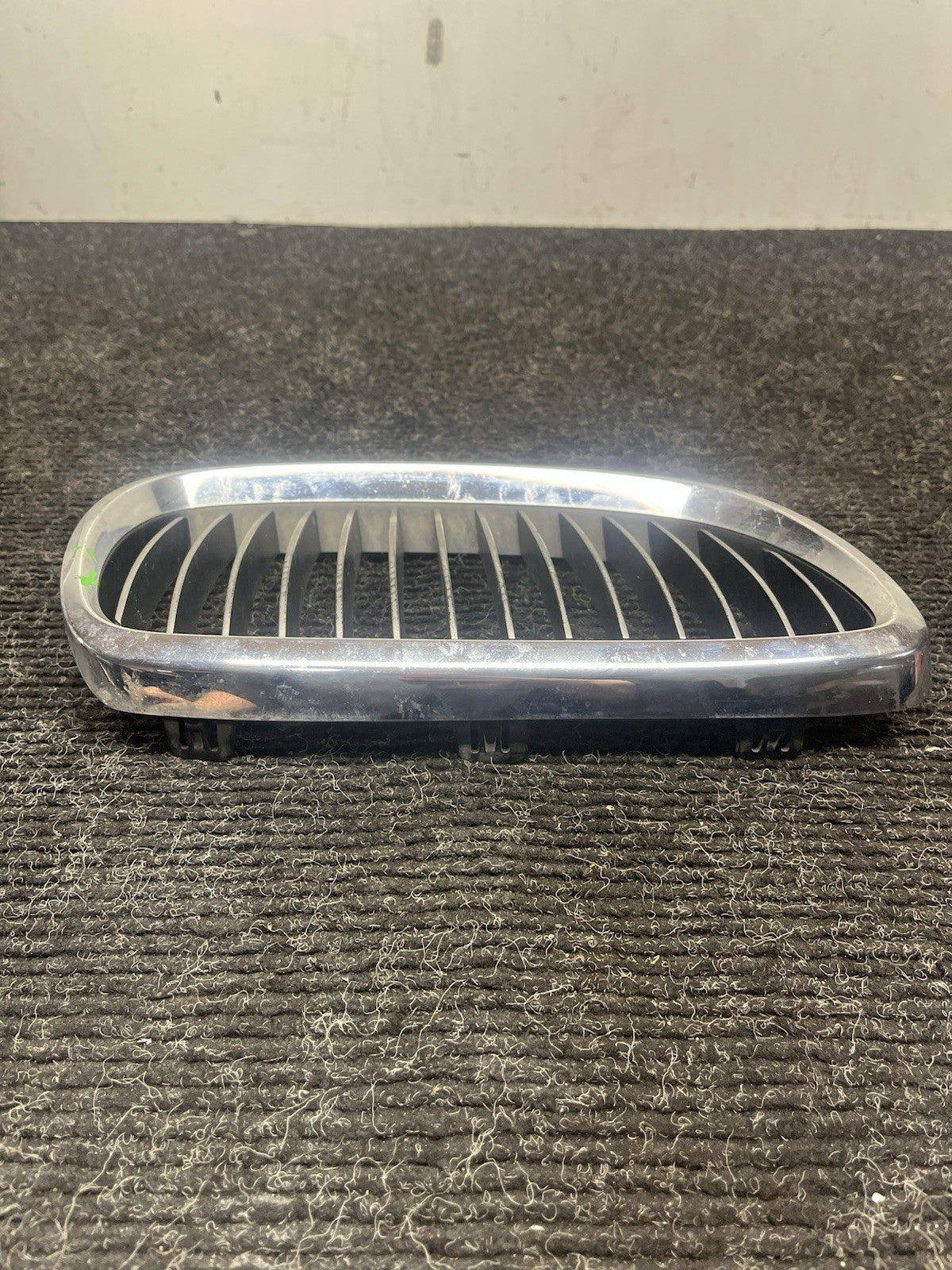 ☑️ 06-10 BMW 328 335 E92 FRONT RIGHT PASSENGER BUMPER KIDNEY GRILLE CHROME OEM