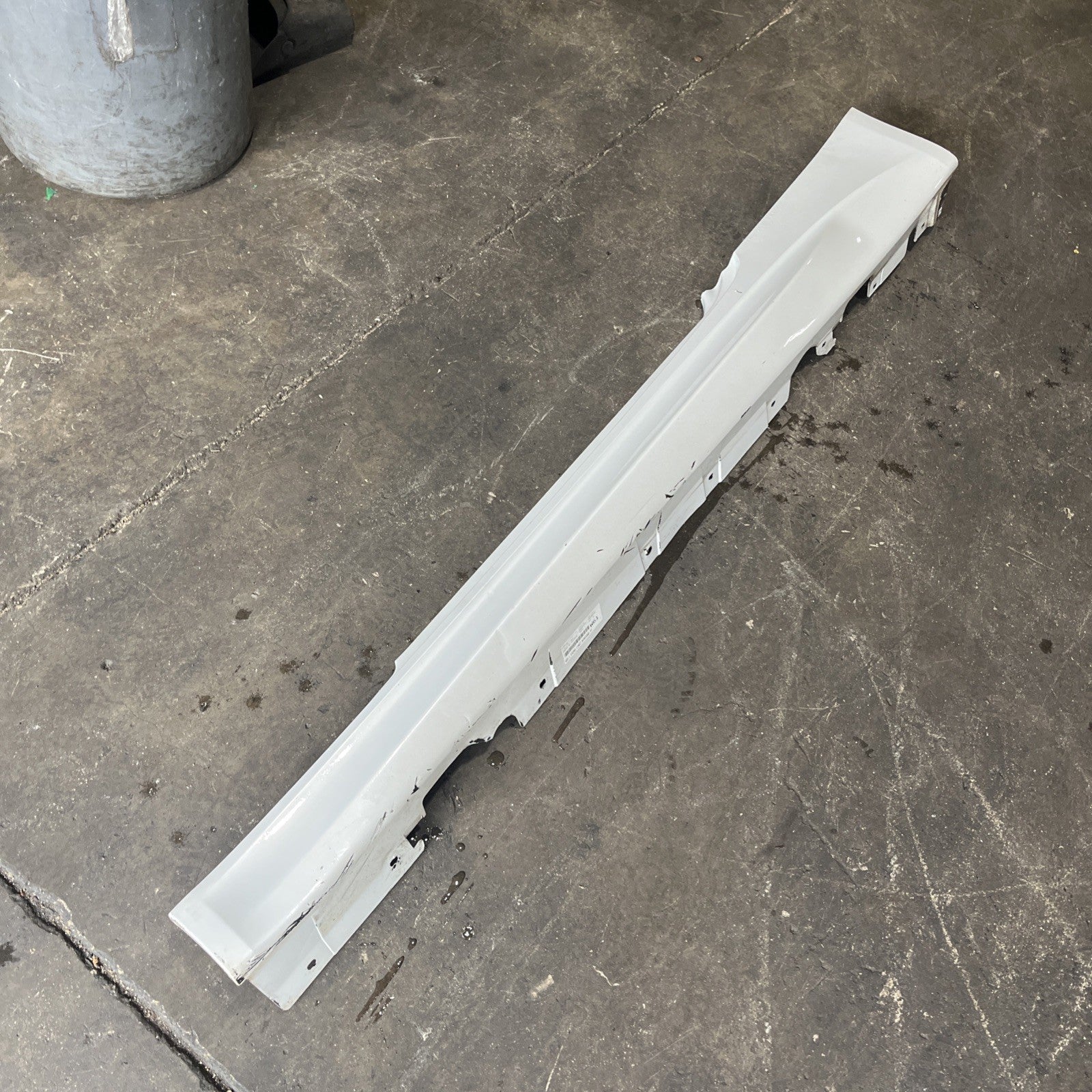 ☑️ 07-13 OEM BMW E92 E93 M3 Left Driver Side Skirt Rocker Panel Mineral White