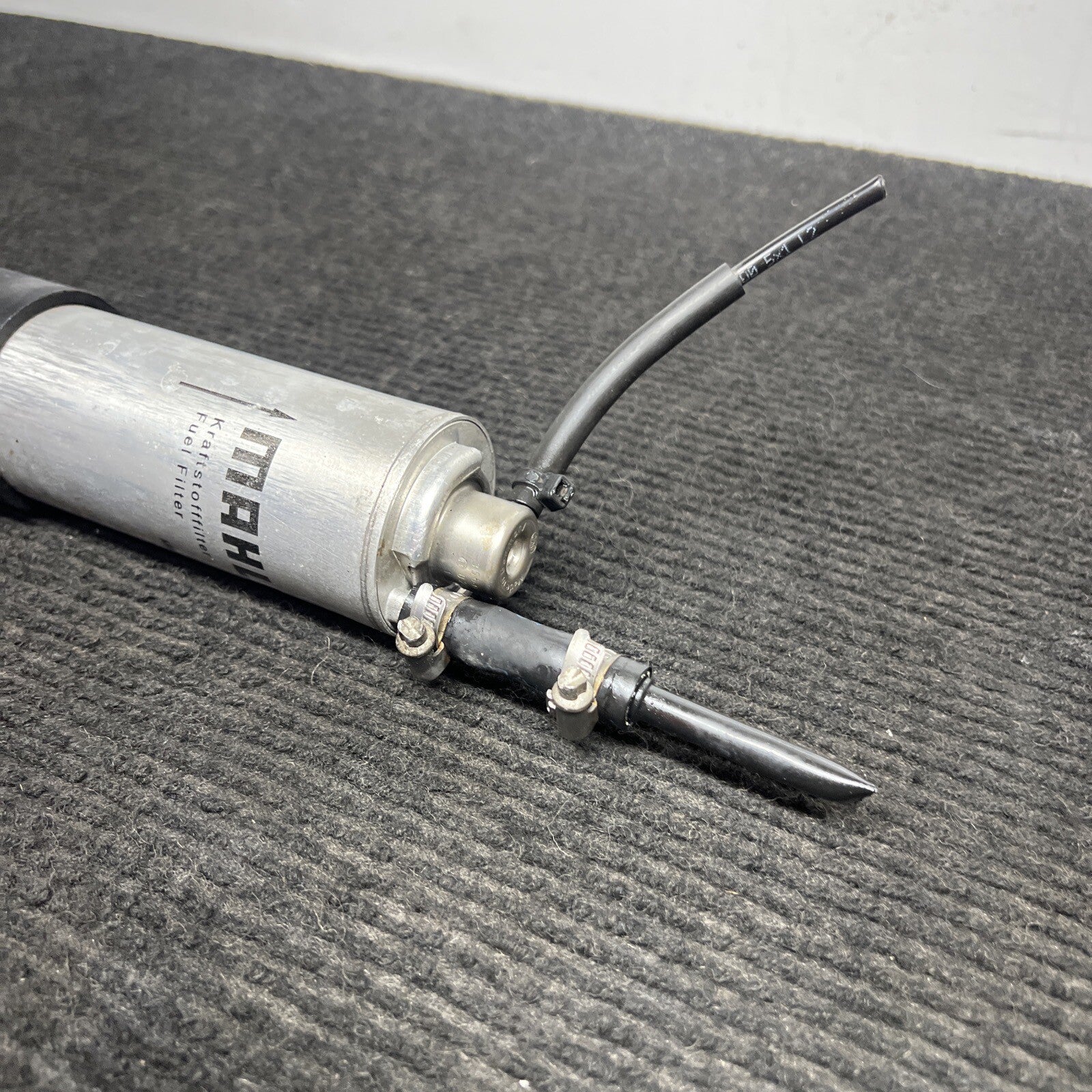☑️ 01-06 OEM BMW E46 ZHP 3.2L M54 FUEL FILTER & PRESSURE REGULATOR 028160597