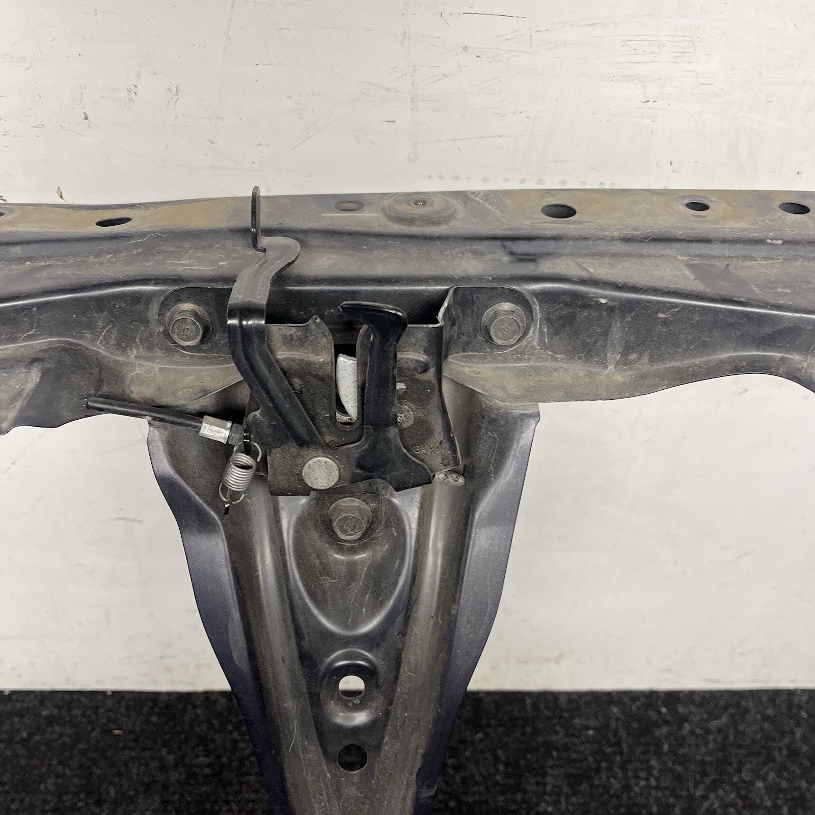 ☑️ 2013-2019 Subaru BRZ Scion FRS Radiator Upper T Bar Bracket OEM
