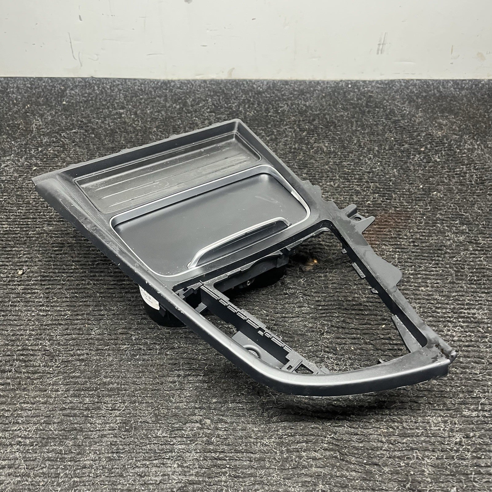 ☑️ 12-20 OEM BMW F30 F32 F34 F36 Central Console Dual Cup Holder Ash Tray Trim