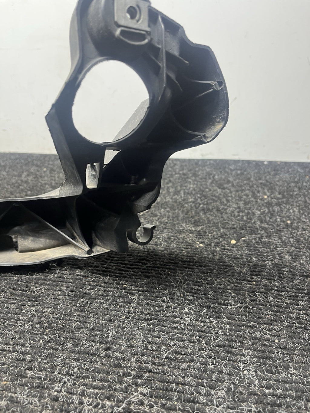 ☑️08-13 BMW E90 E92 E93 M3 OEM Passenger RightHeadlight Bracket Carrier Mount RH
