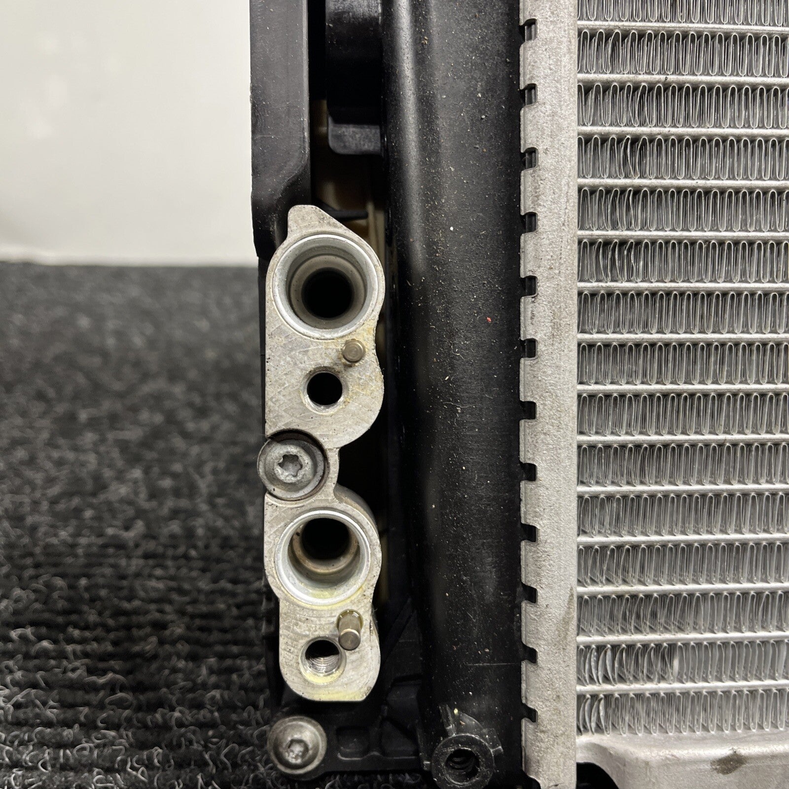 ☑️ 07-13 BMW E92 N54 335i RADIATOR A/T TRANSMISSION OIL COOLER W CONDENSER OEM