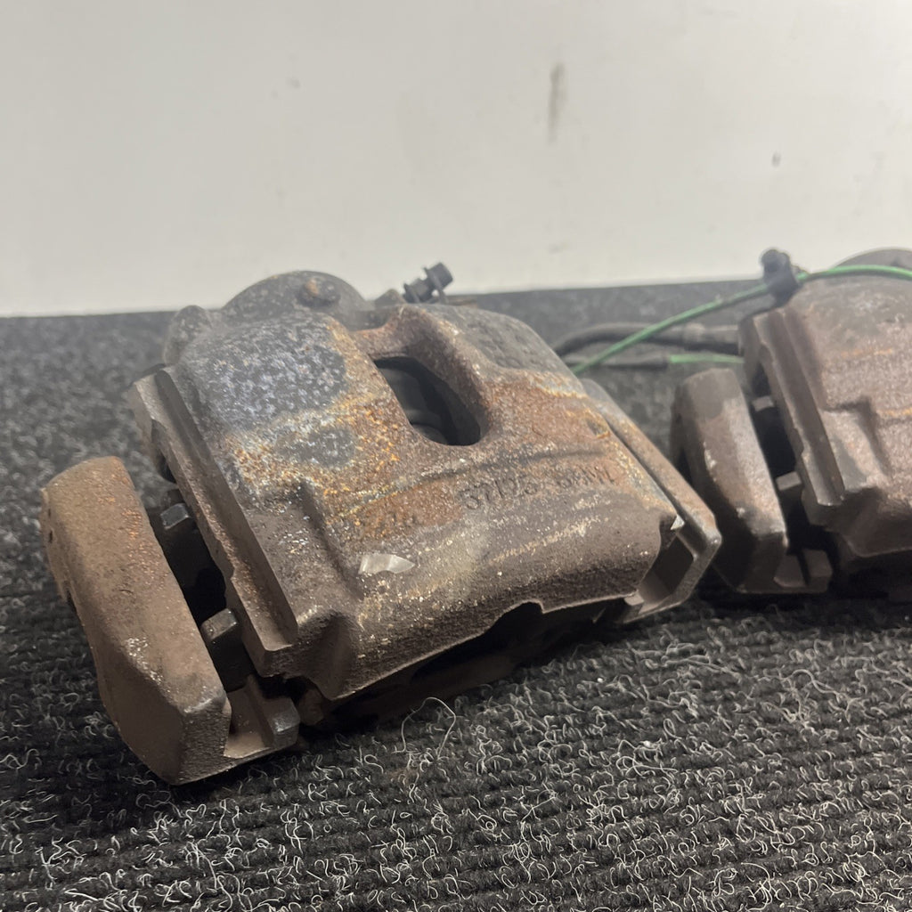 ☑️ 01-06 BMW E46 330i 330Ci RWD FRONT LEFT & RIGHT BRAKE CALIPER SET OEM
