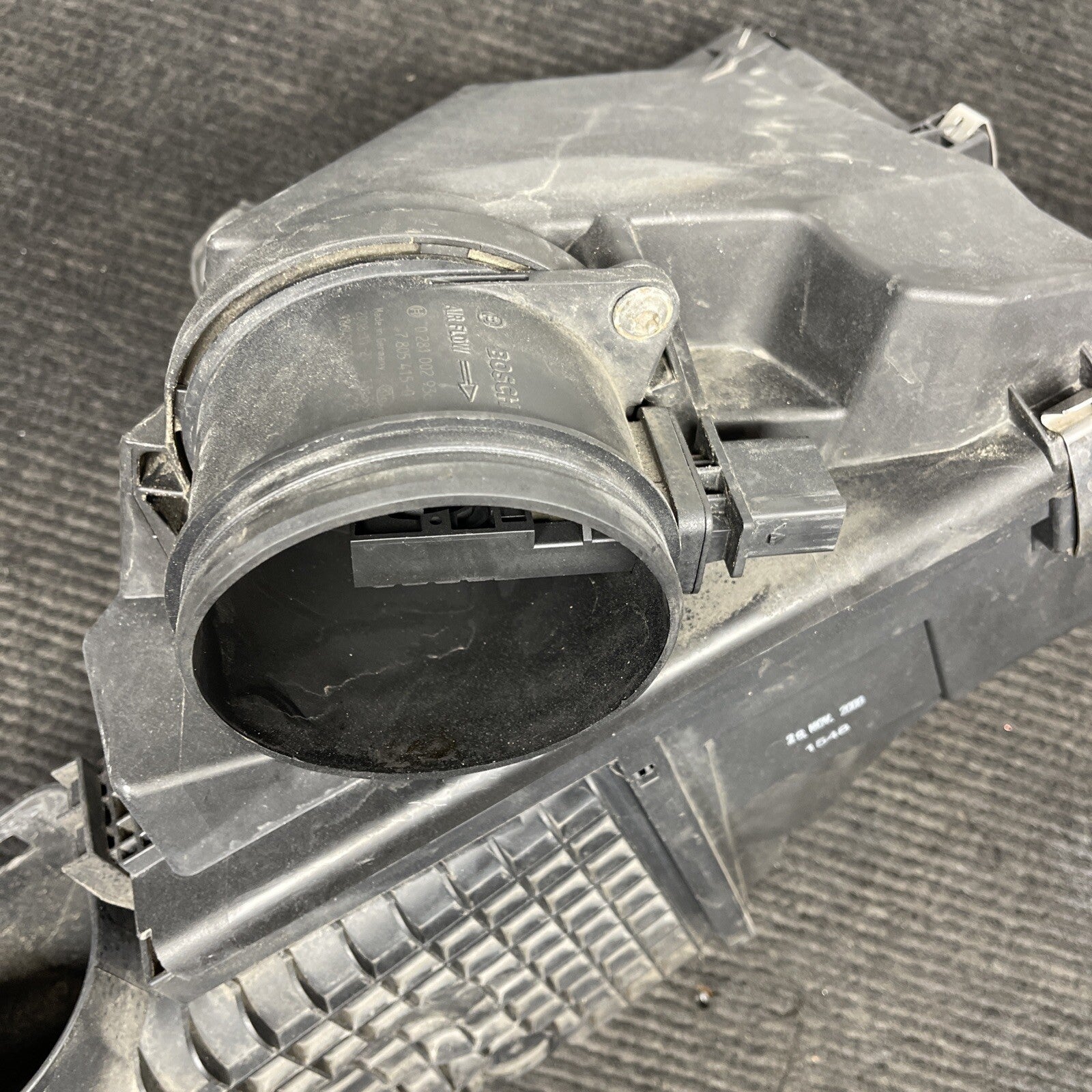 ☑️ 09-11 OEM BMW E90 335d M57 Diesel Engine Air Filter Housing Intake Silencer