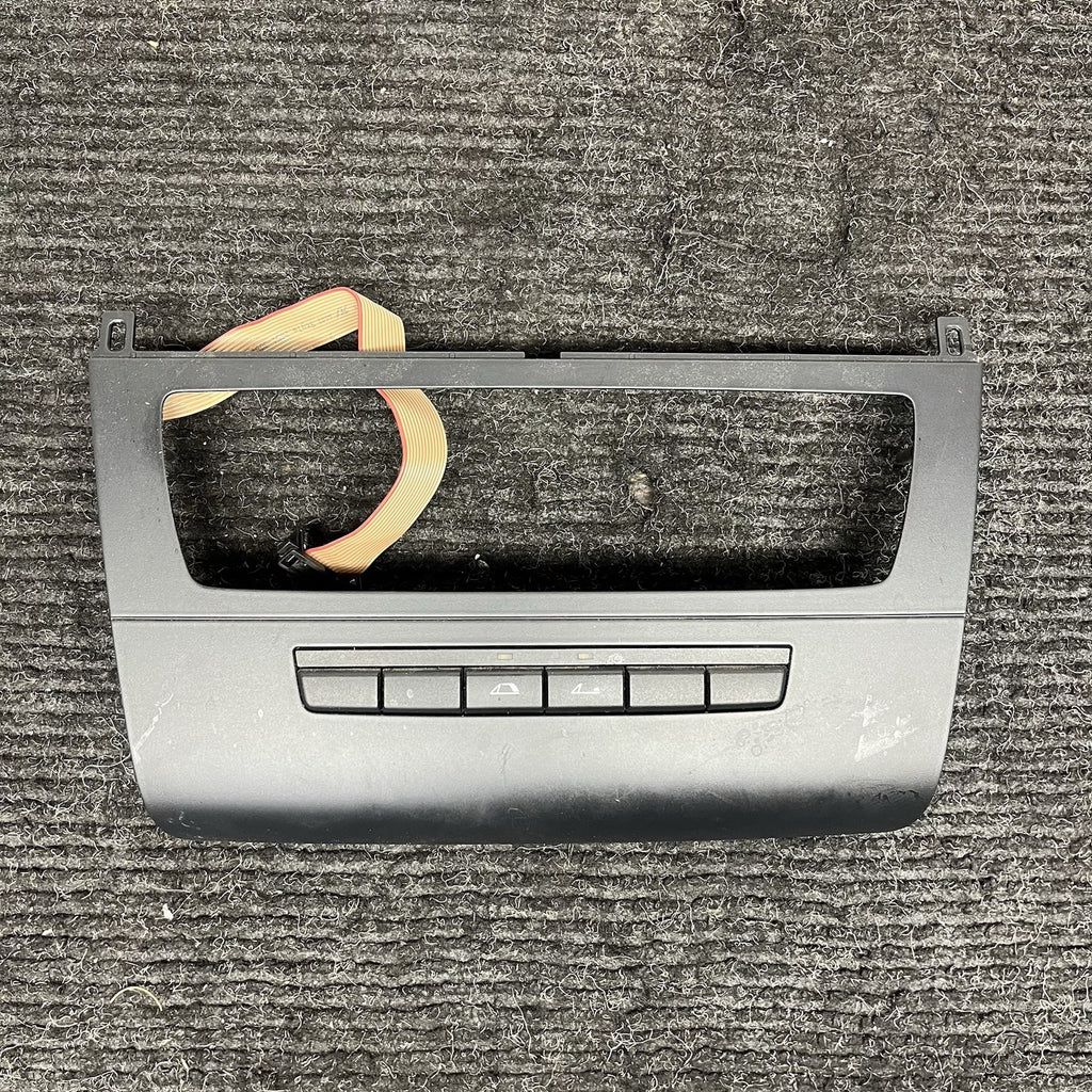 ☑️ 08-13 BMW E88 128 135 Front Center Dashboard Radio Control Switch Cover OEM
