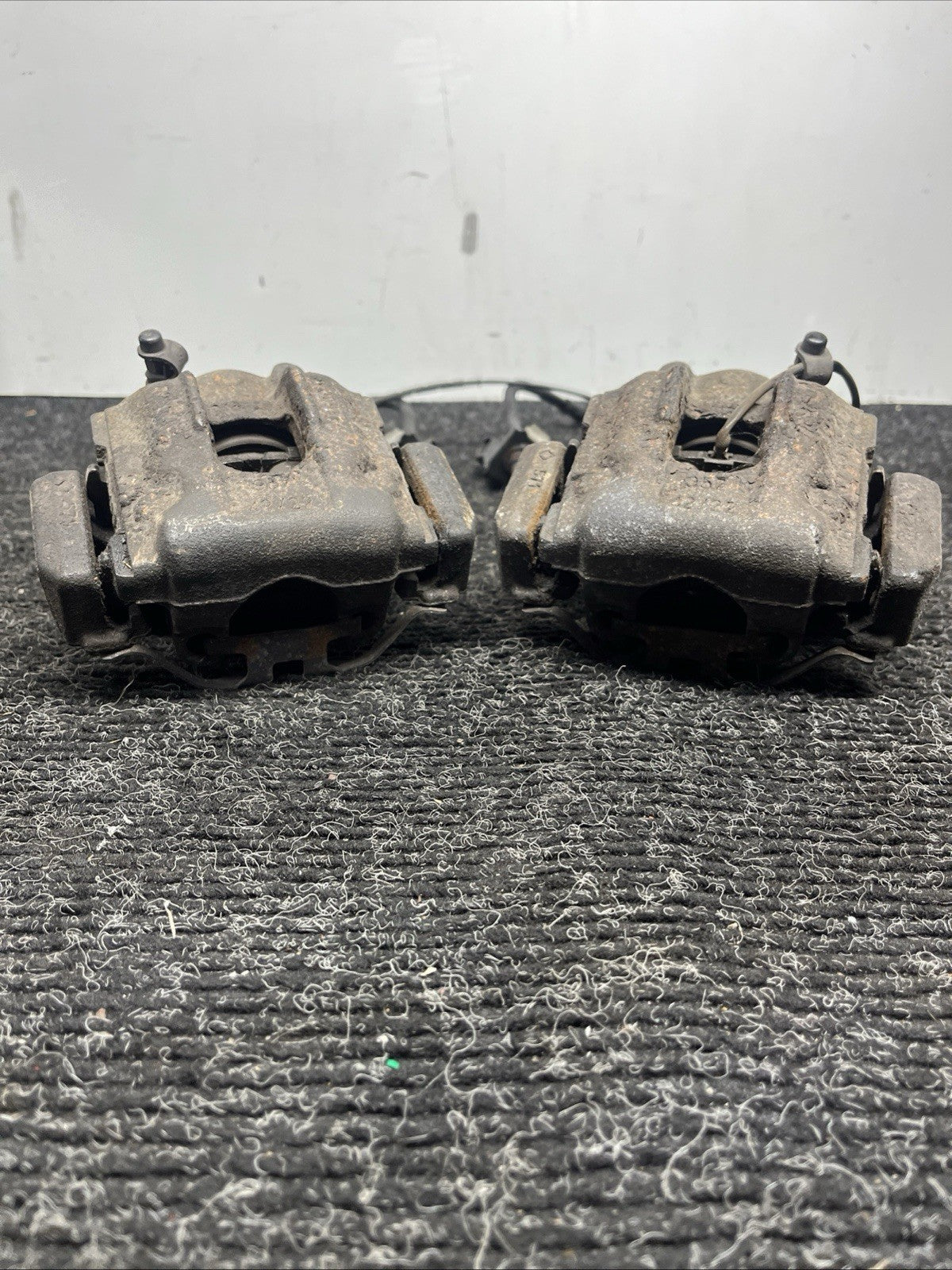 ☑️ 01-06 BMW E46 330i 330Ci RWD SET OF 2 REAR LEFT & RIGHT BRAKE CALIPER OEM