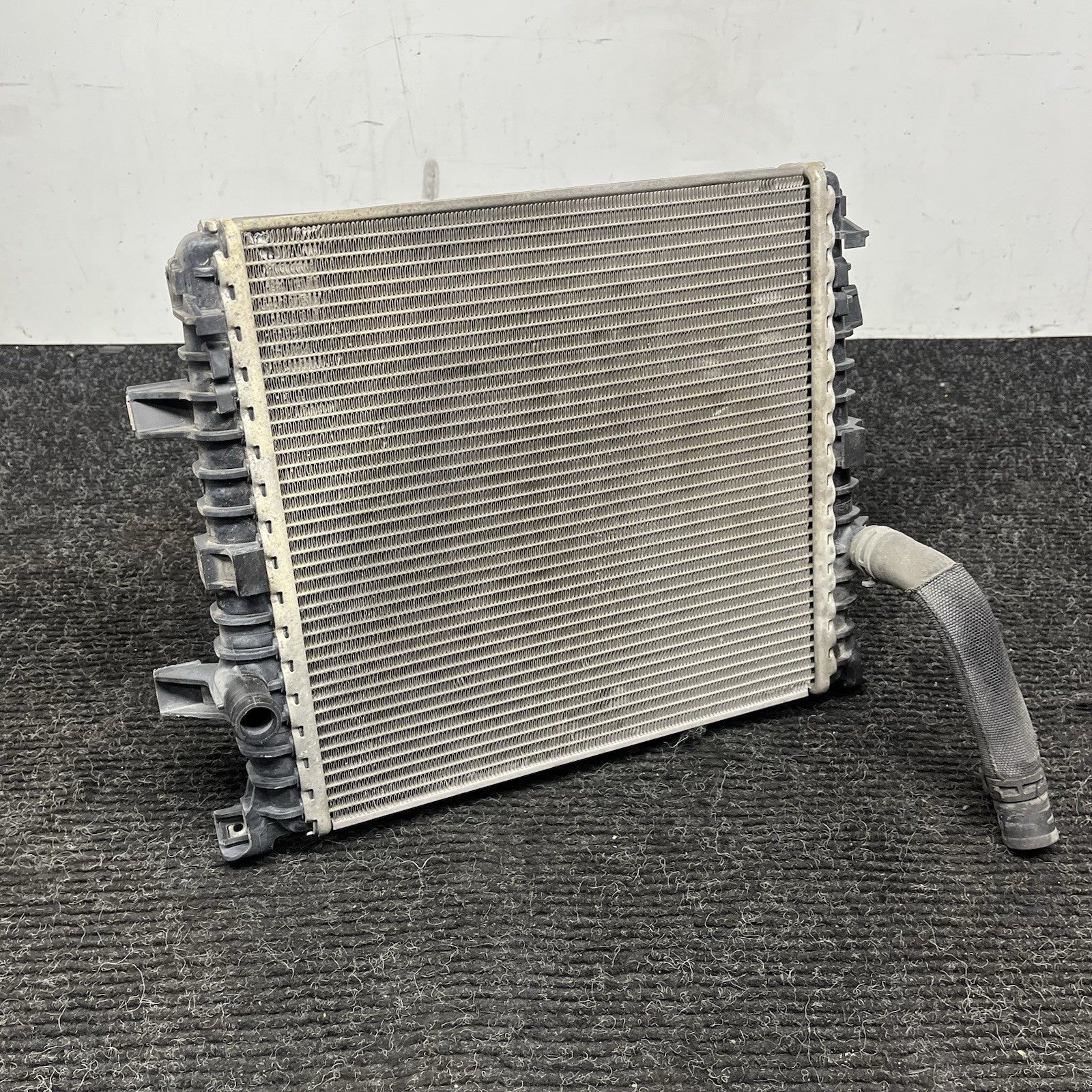 ☑️ OEM 2011-2015 AUDI Q7 3.0L FRONT LEFT RIGHT AUX AUXILIARY SECONDARY RADIATOR