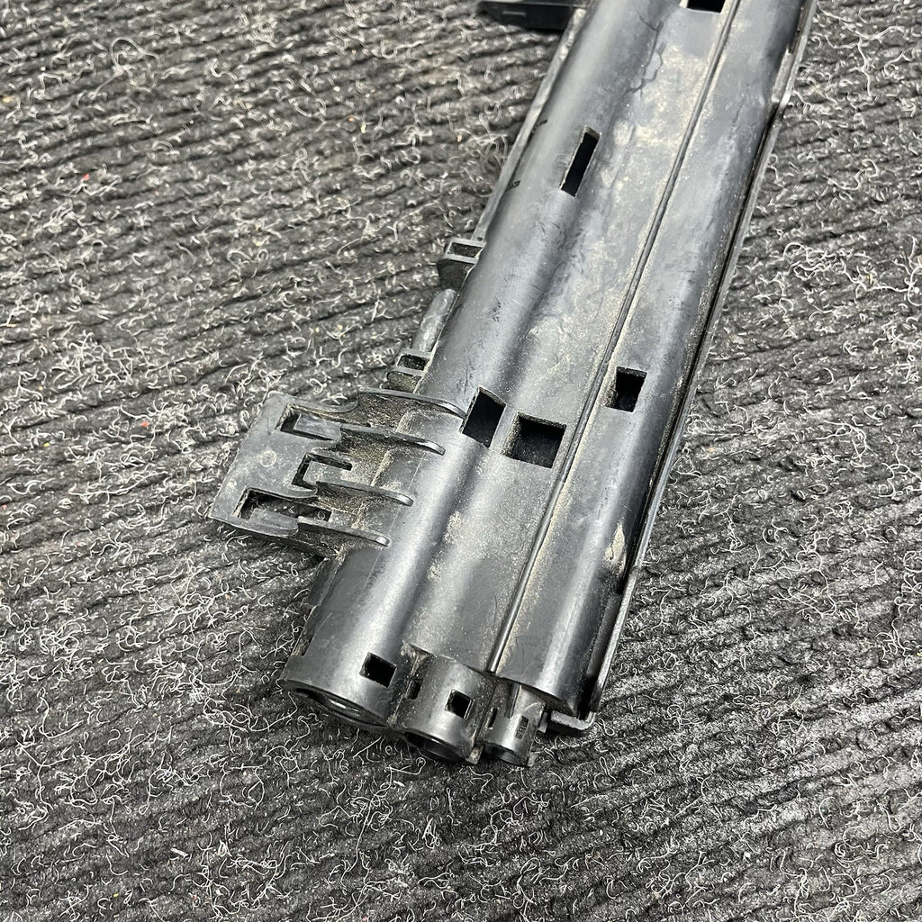☑️ 07-13 BMW 335i E92 E90 E93 Over Engine Upper Cable Duct Cover Channel 7532269