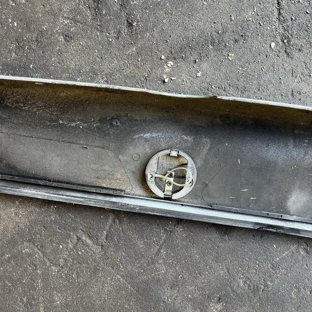 ☑️ 91-99 BMW E36 3 Series M3 Right Passenger Side Skirt Rocker Panel Silver OEM