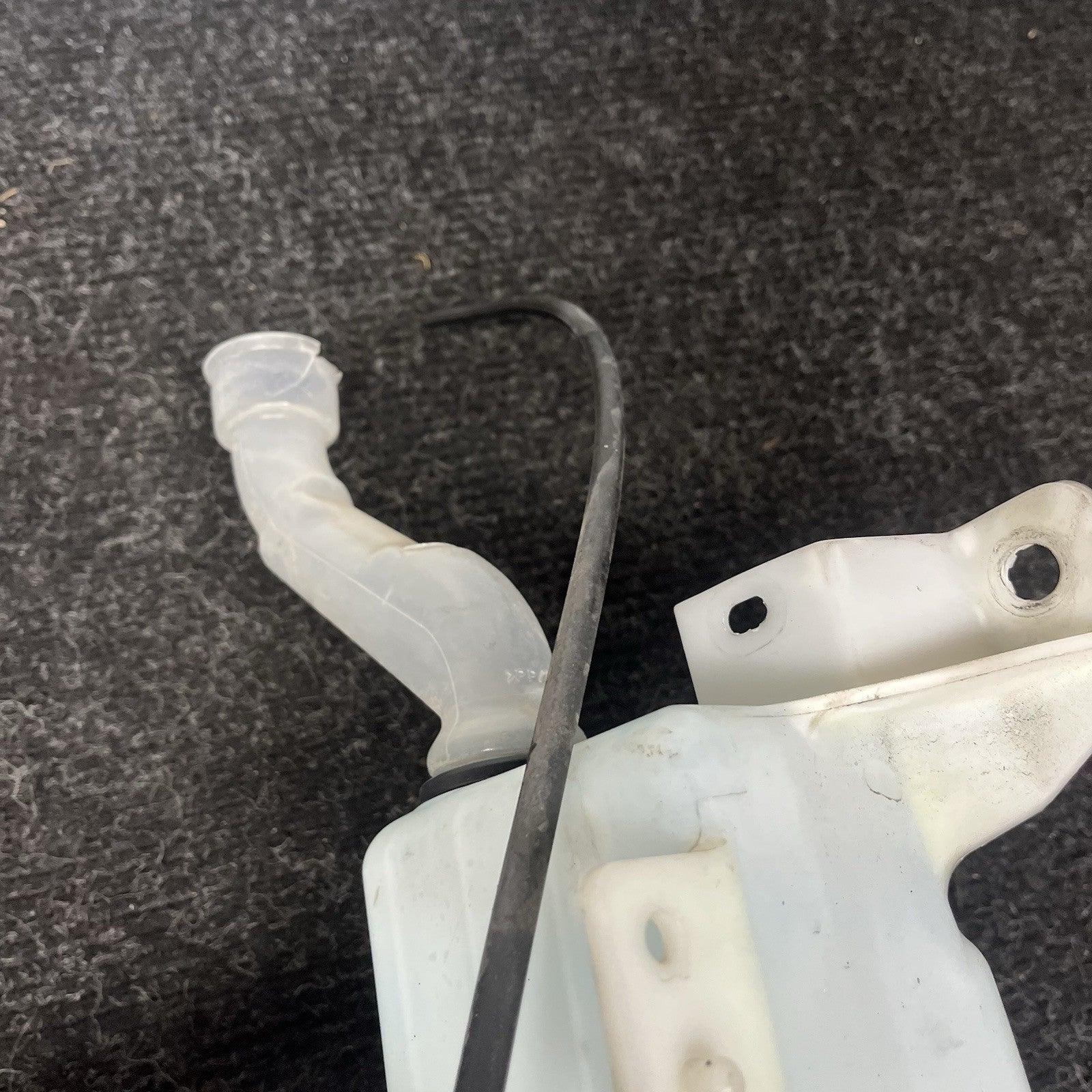 ☑️ 2013-2020 SUBARU BRZ SCION FRS WINDSHIELD WASHER FLUID RESERVOIR TANK OEM